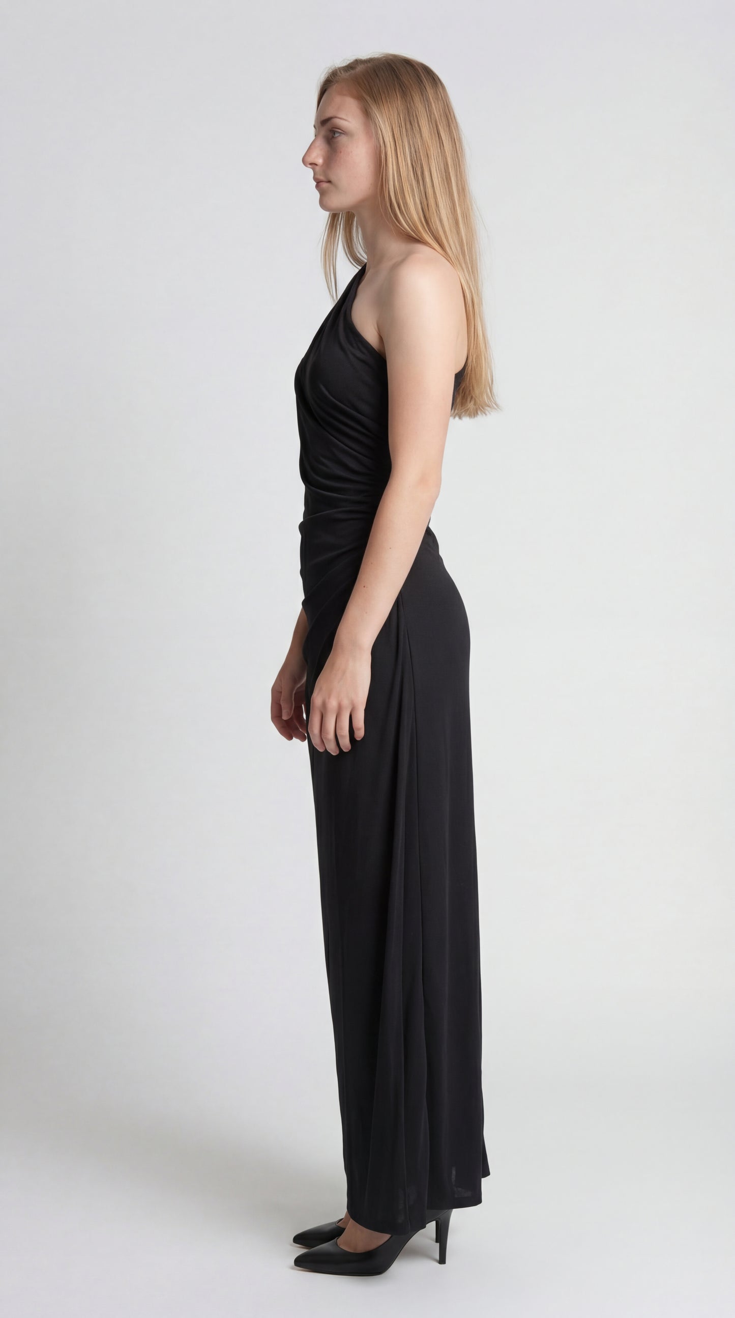 Aurivella Jurk | One-Shoulder | Maxi Lengte | Slanke Pasvorm