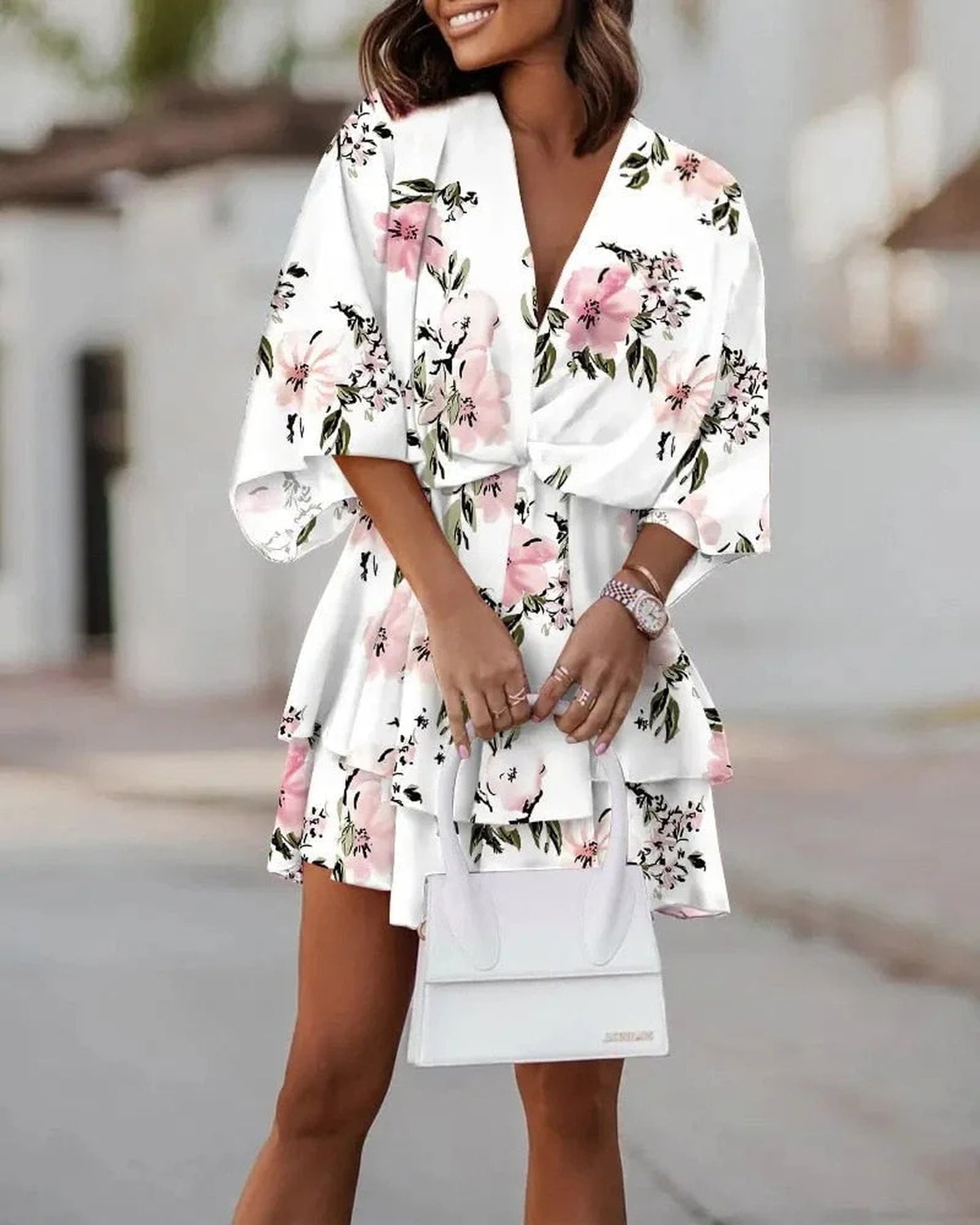 Clarissa Dames Midi Kjole | Blomsterprint | Lagdelte Volant