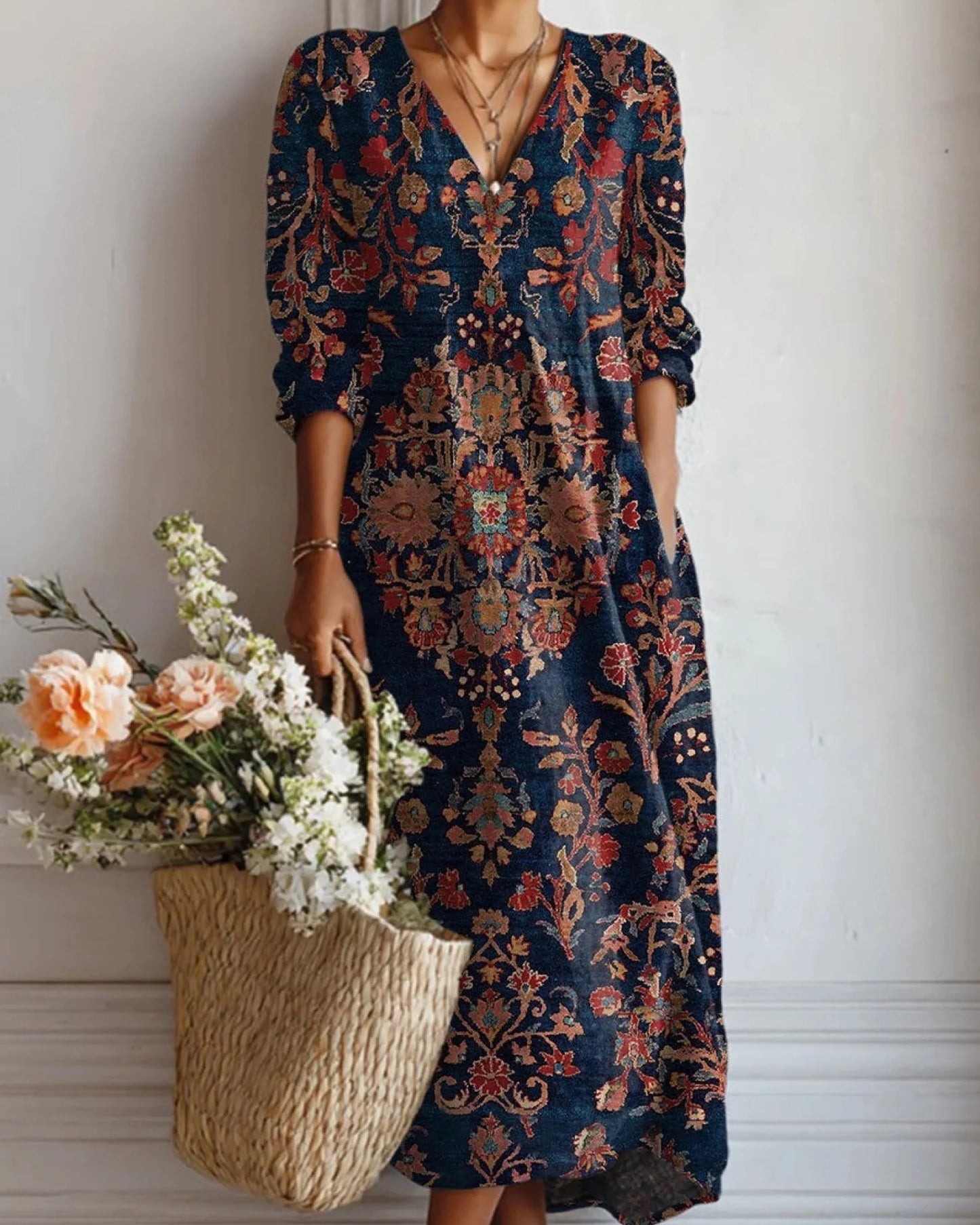 Adolphine Dame Midi Kjole | Blomsterprint | V-Hals med Knapper