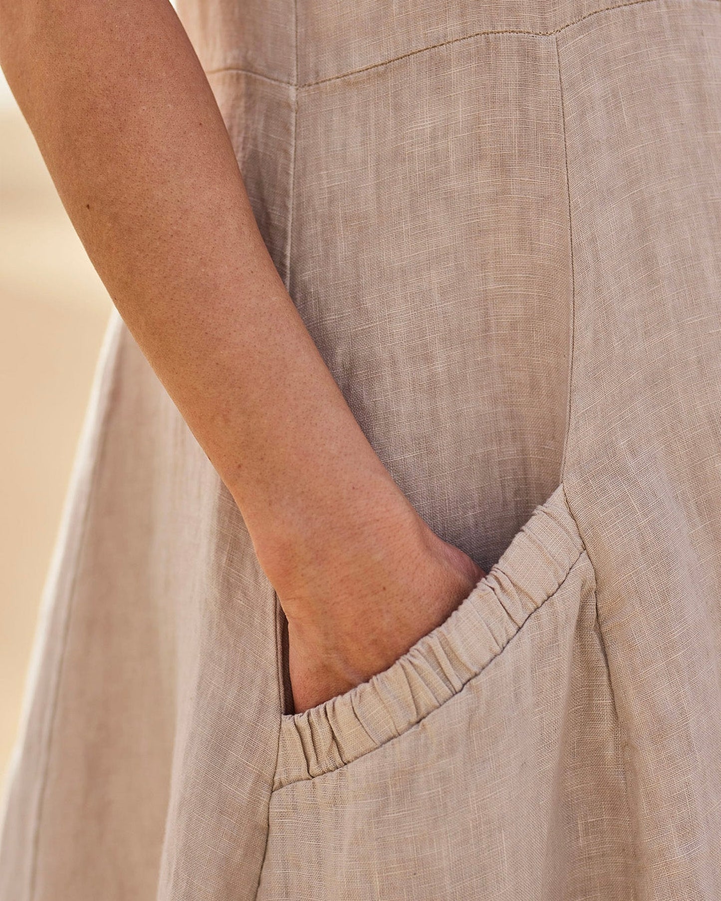 Amicie Dames Maxi Jurk | Mouwloos Model | Zakken Aan Zijkant