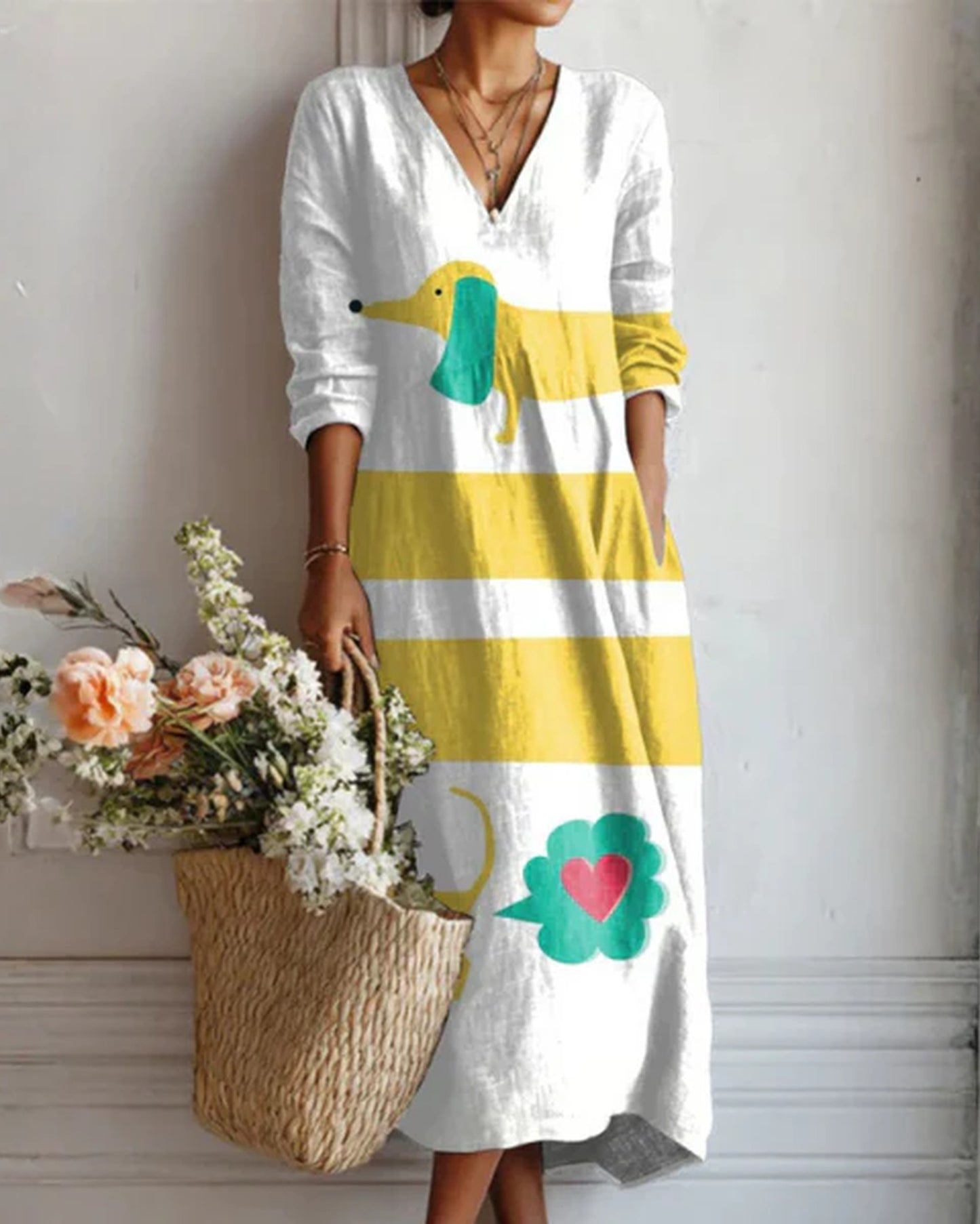 Adolphine Dame Midi Kjole | Blomsterprint | V-Hals med Knapper
