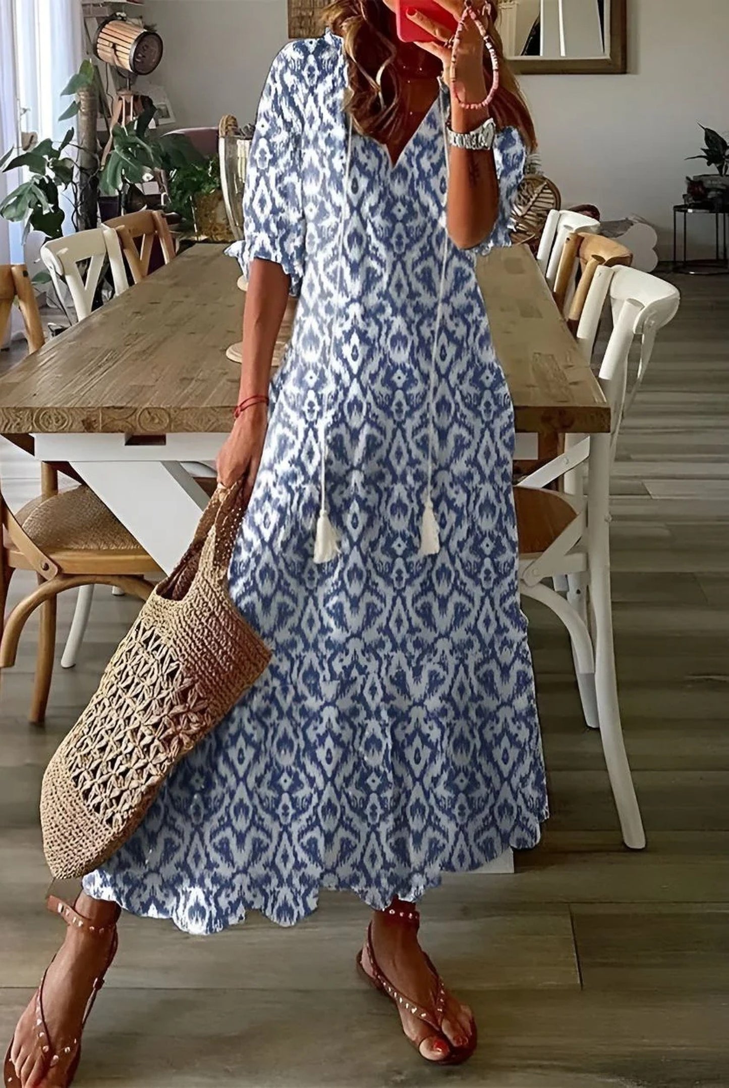 Brunehaut Dames Midi Jurk | V-Hals | Kwastjes Detail