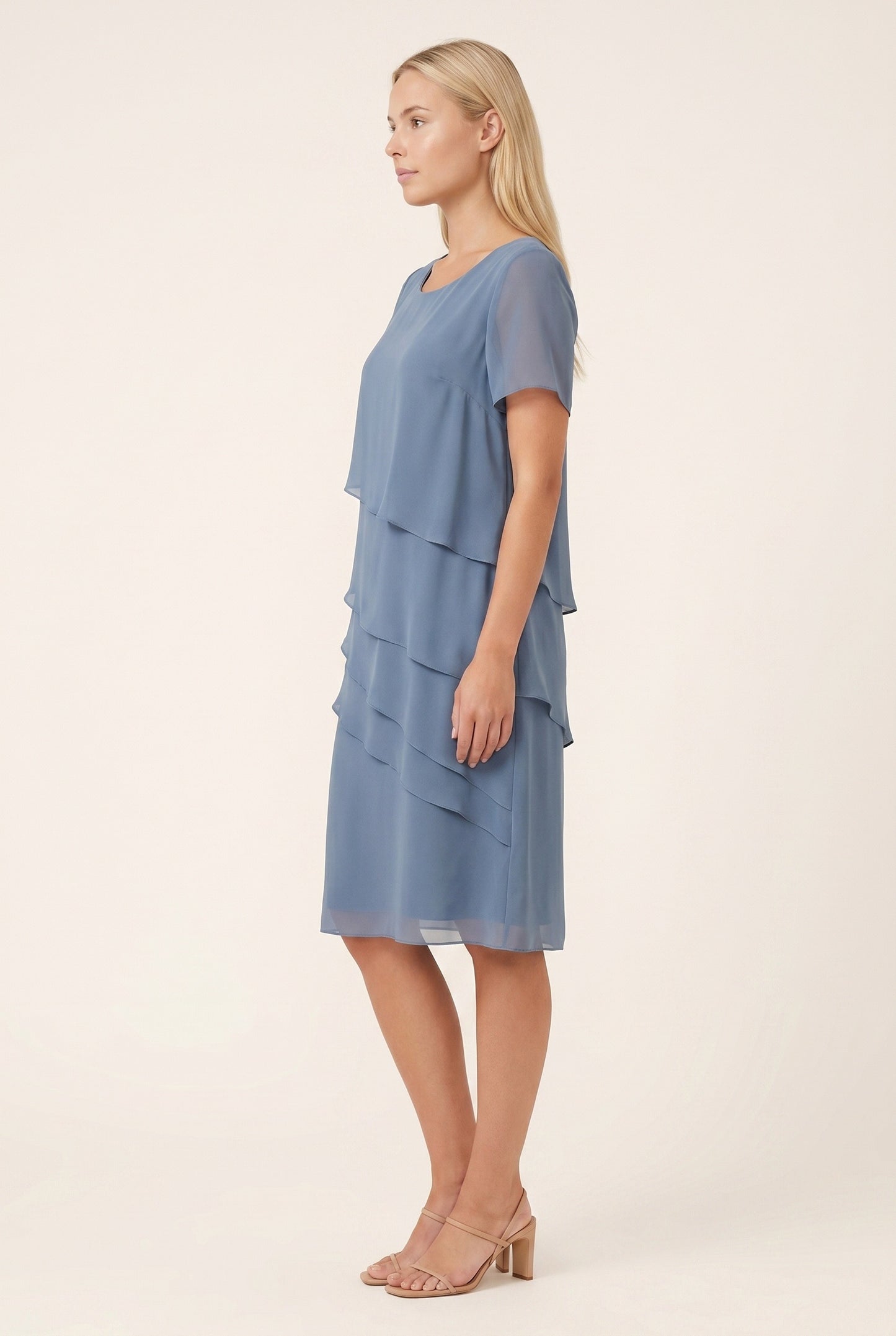Nolwenn Dames Midi Jurk | Gelaagde Ruches | Korte Mouwen