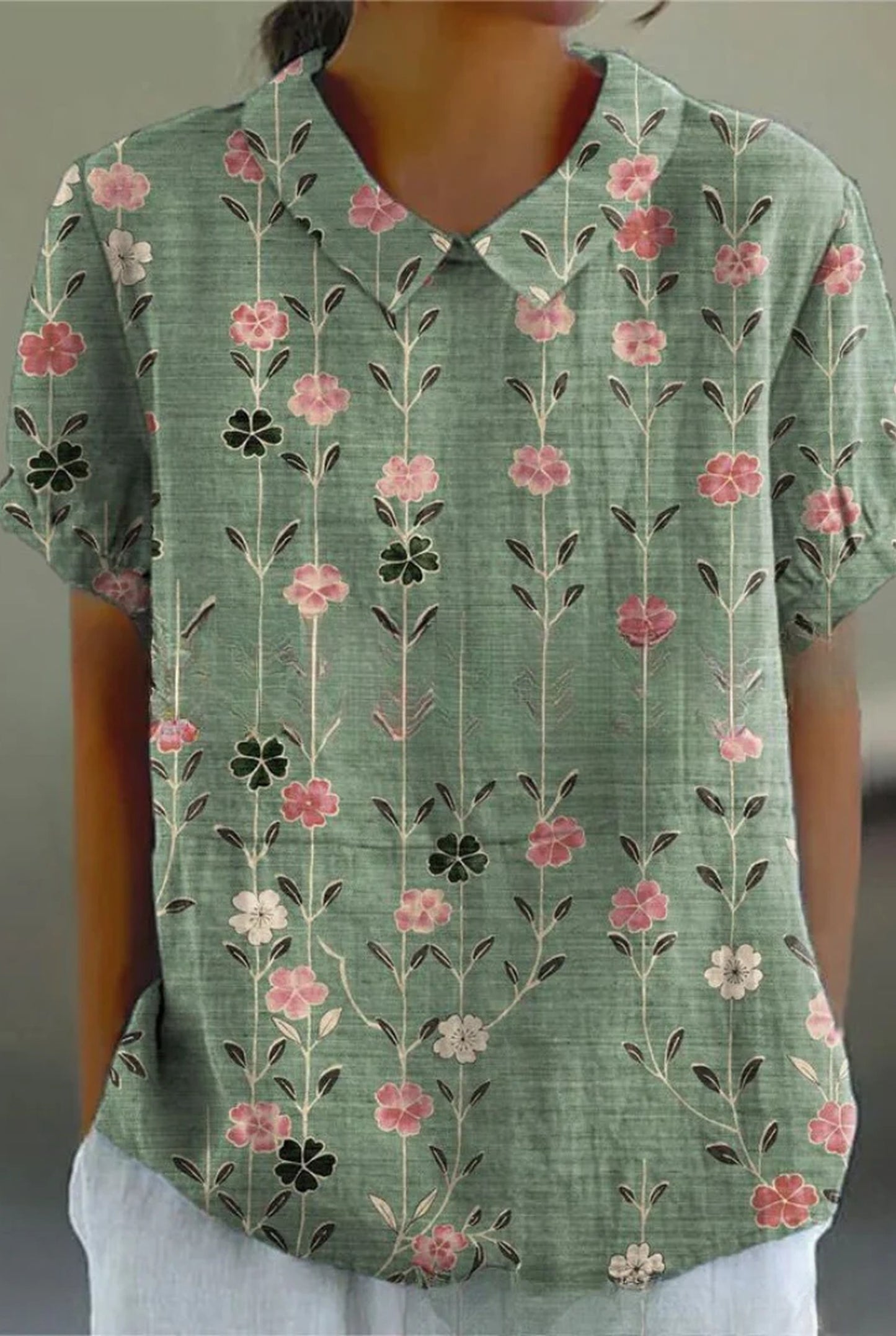 Clarinde Dames T-shirt | Geborduurde Bloemen | Korte Kraag