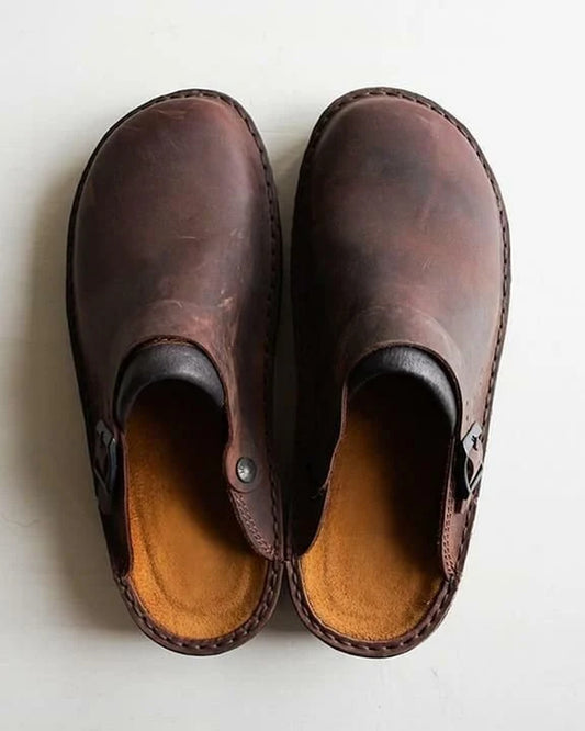 Quirino Heren Pantoffels | Gesloten Neus | Zijrits Detail