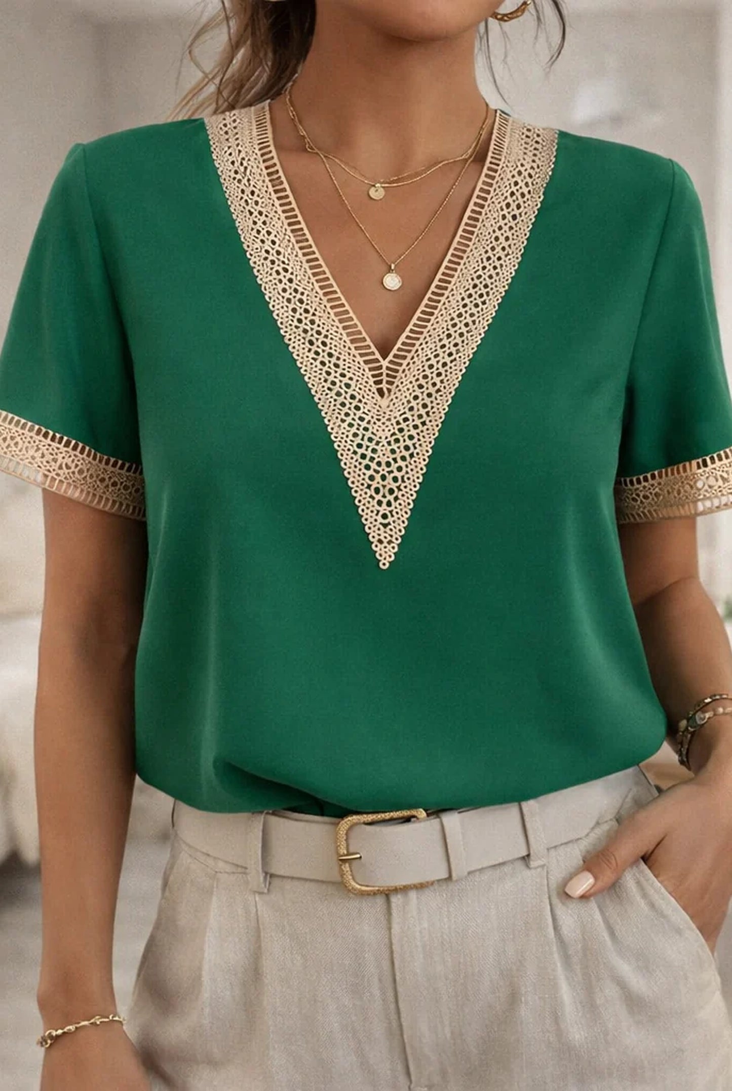 Cristelle Dames Top | V-Hals met Kantdetail | Korte Mouwen