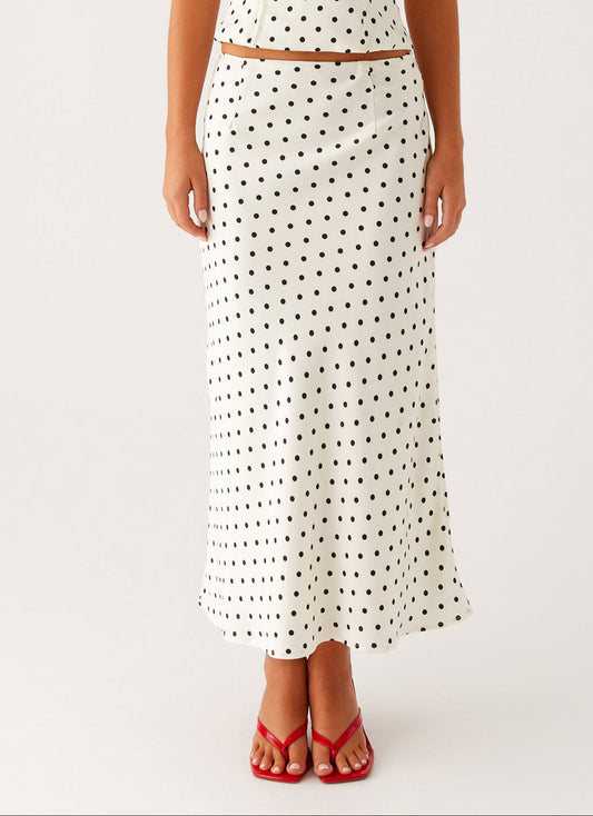 Lea Polkadot Midirok | Tijdloze Flair met Zwarte Stippen 3