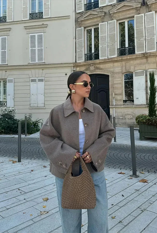 Heloise Damejakke | Boxy Fit | Oversized Krave og Knaplukning