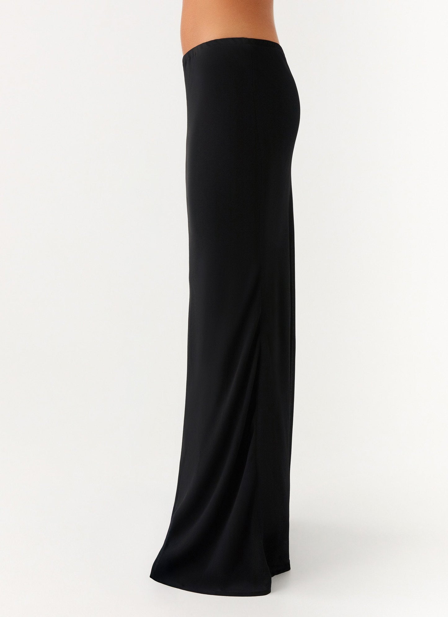Avana Chiffon Maxirok | Elegante Zwarte Rok van Luchtige Chiffon 4