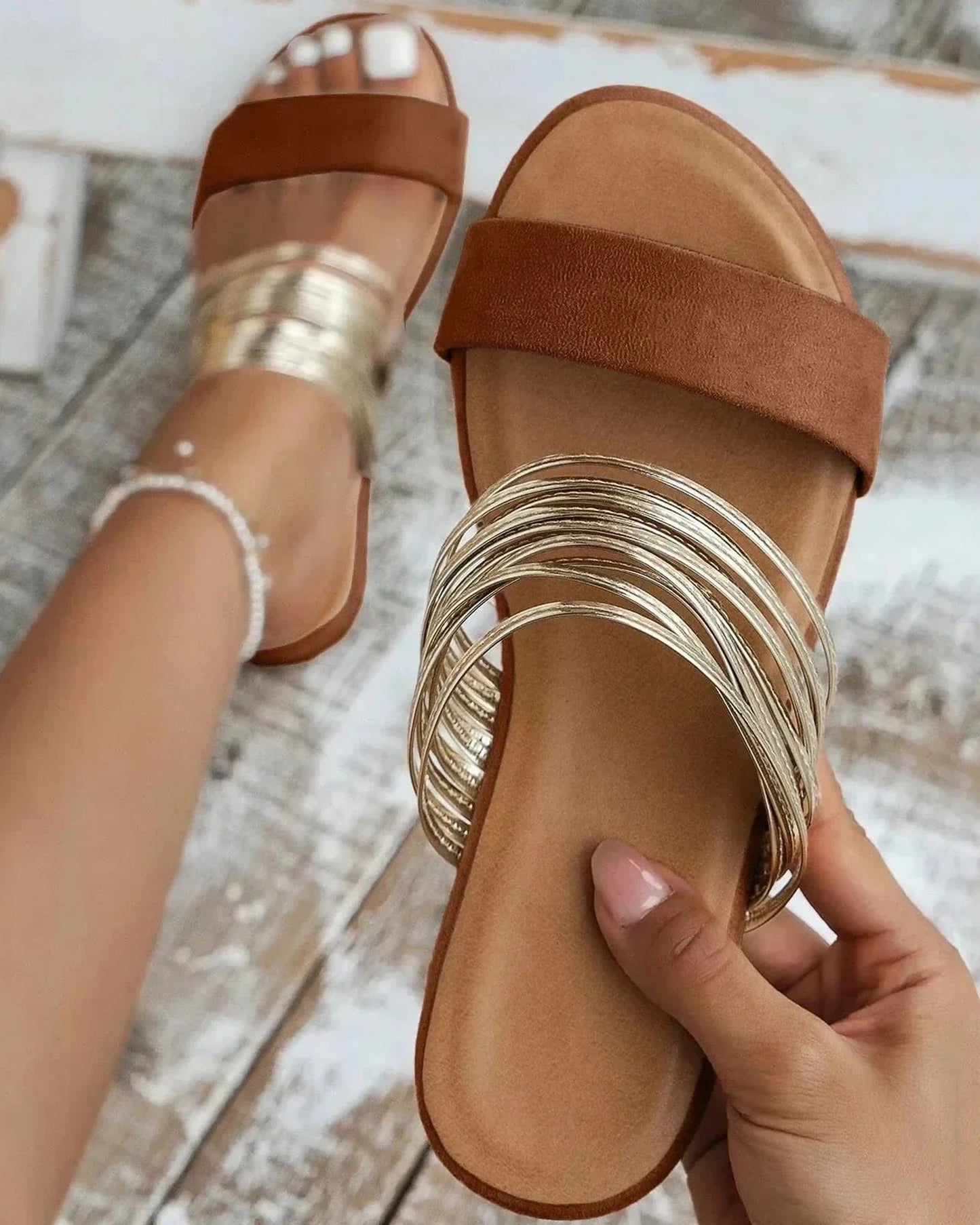 Concordia Dames Orthopedische Sandalen | Brede Teenruimte | Metallic Bandjes