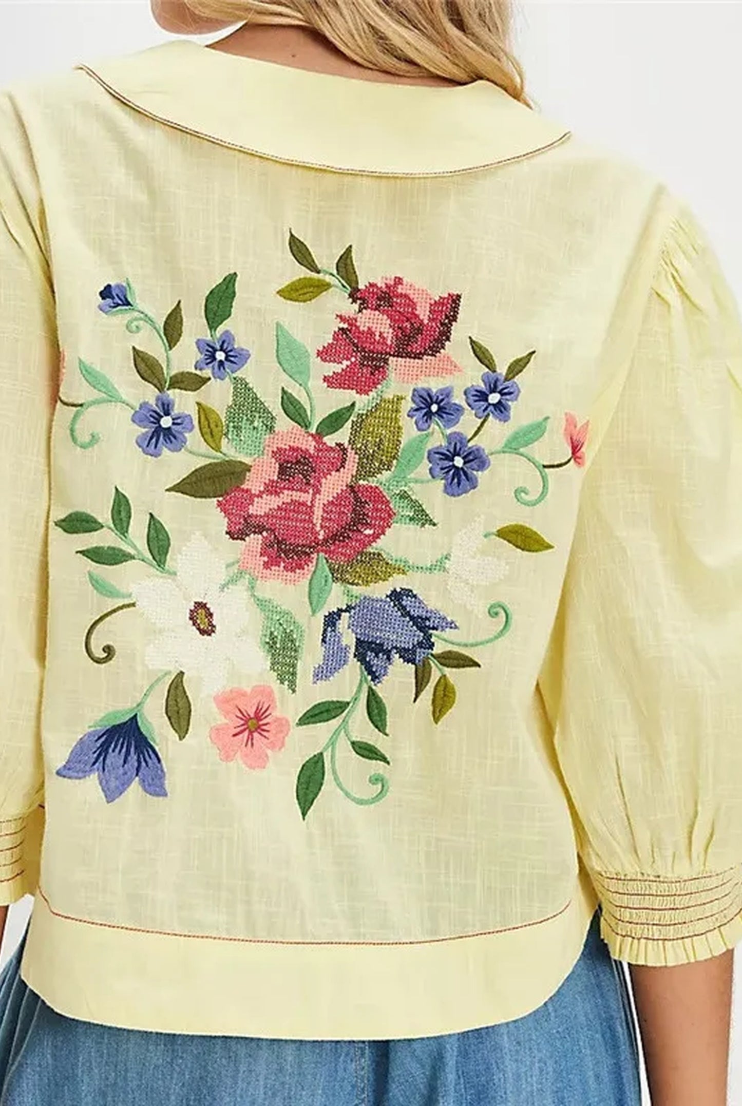 Godelieve Dames Blouse | Geborduurde Bloemen | Gesmockte Manchetten