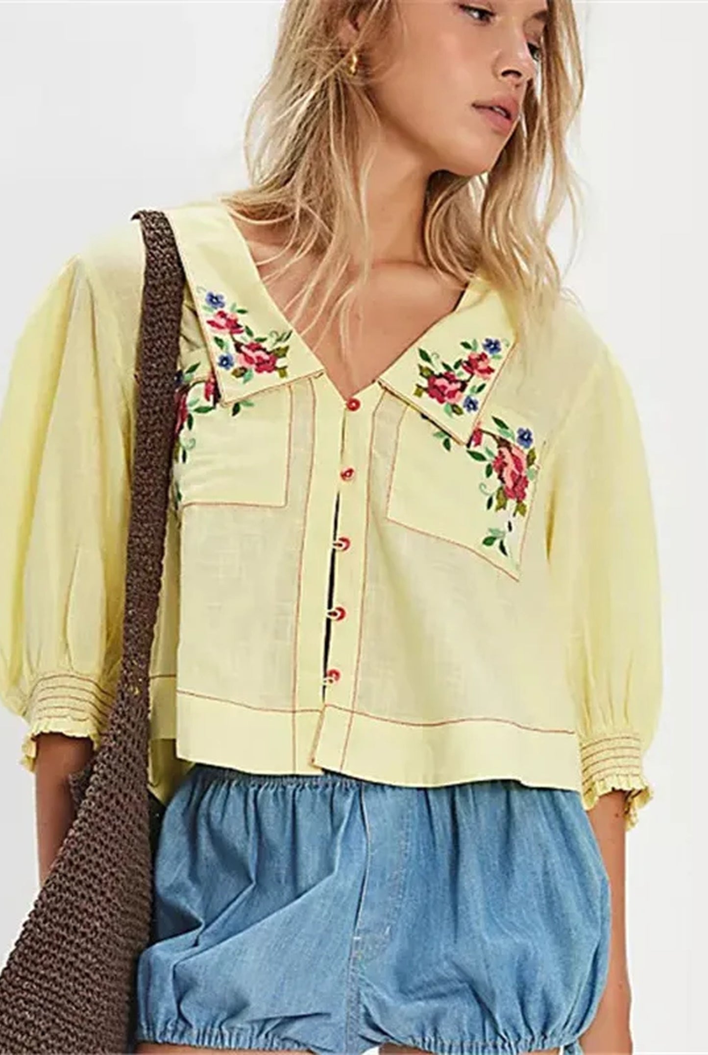 Godelieve Dames Blouse | Geborduurde Bloemen | Gesmockte Manchetten