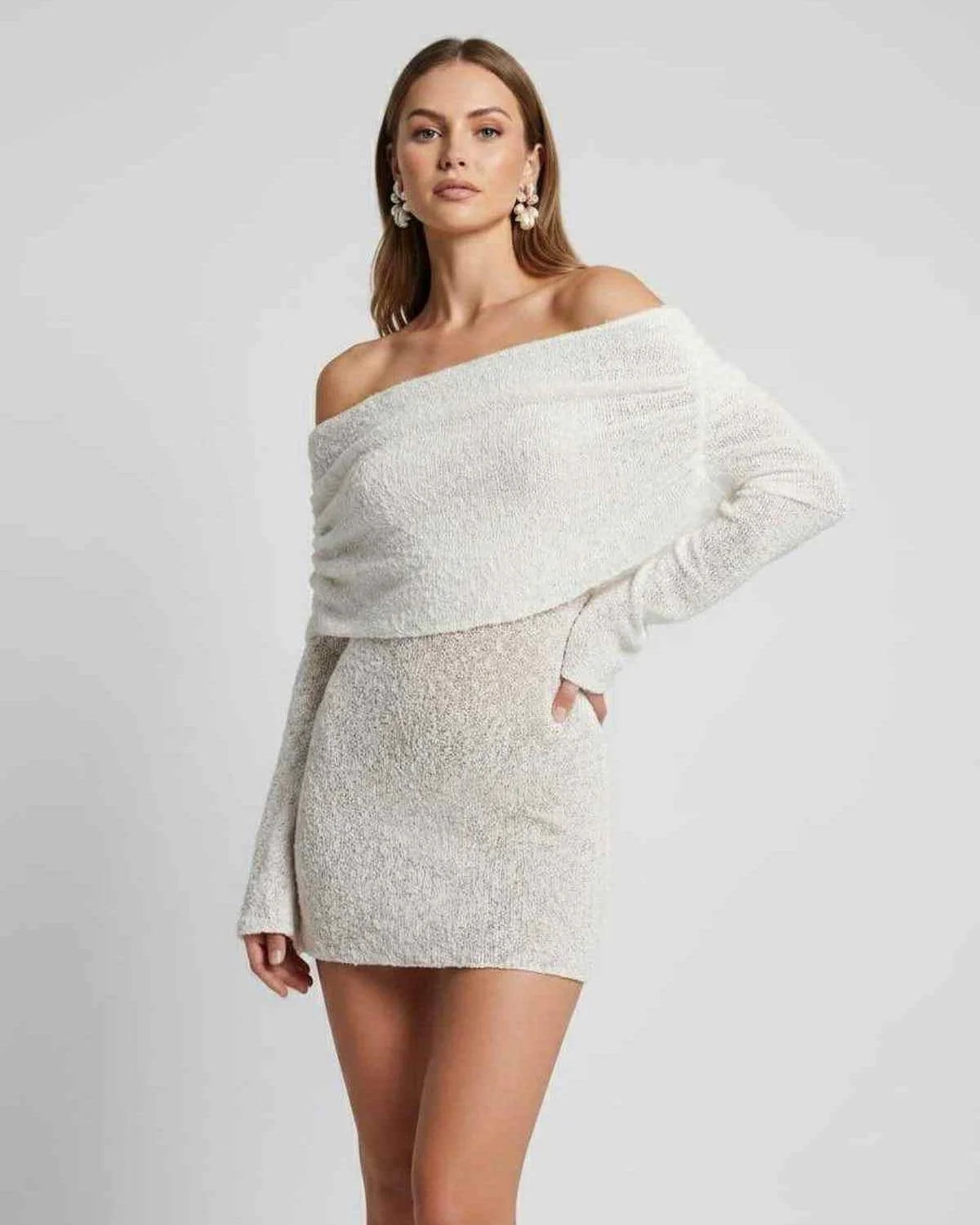 Maïa Dames Mini Jurk | Off-Shoulder | Gelaagde Franje