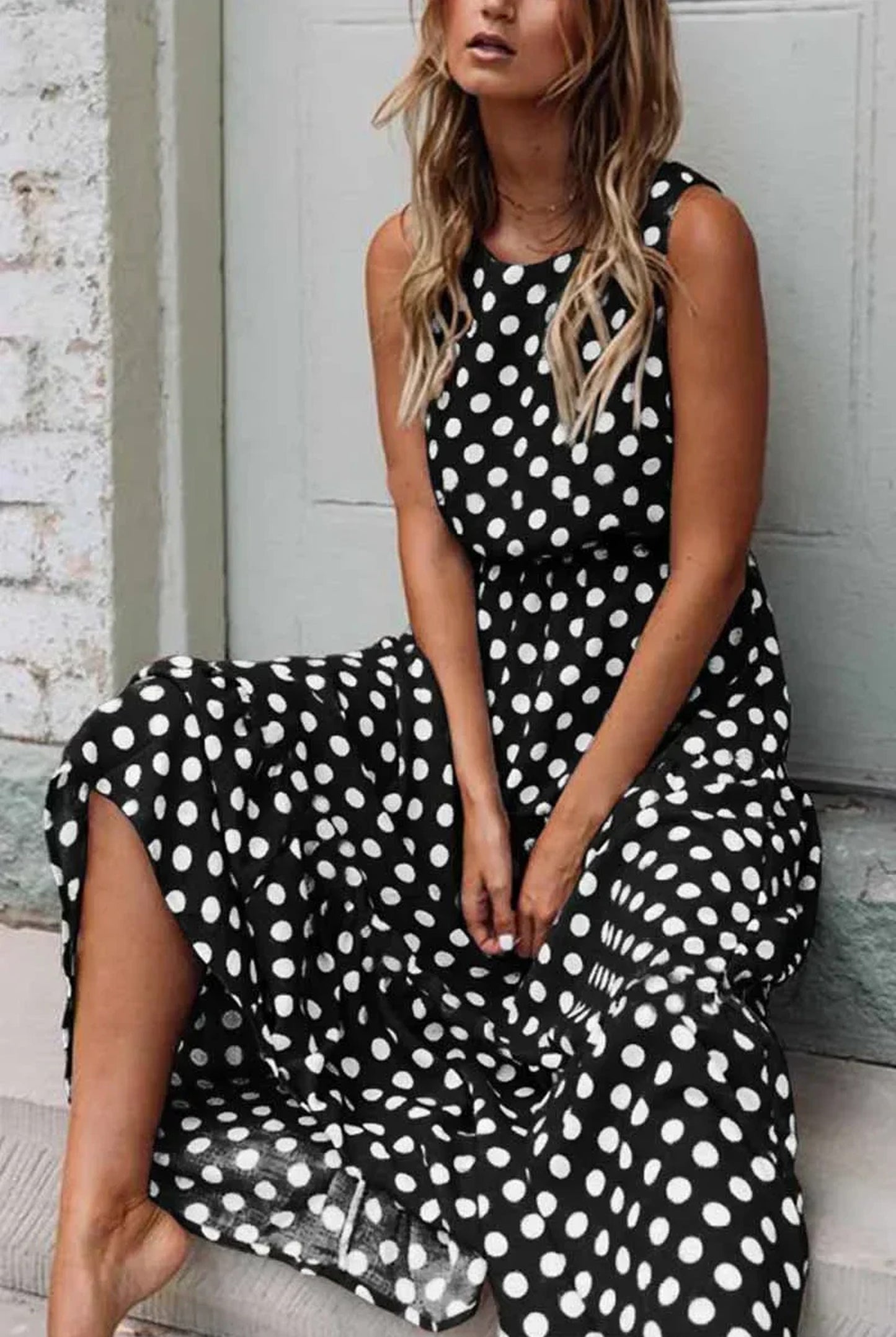 Christelle Dames Midi Jurk | Witte Polkadots | Gelaagde Ruches