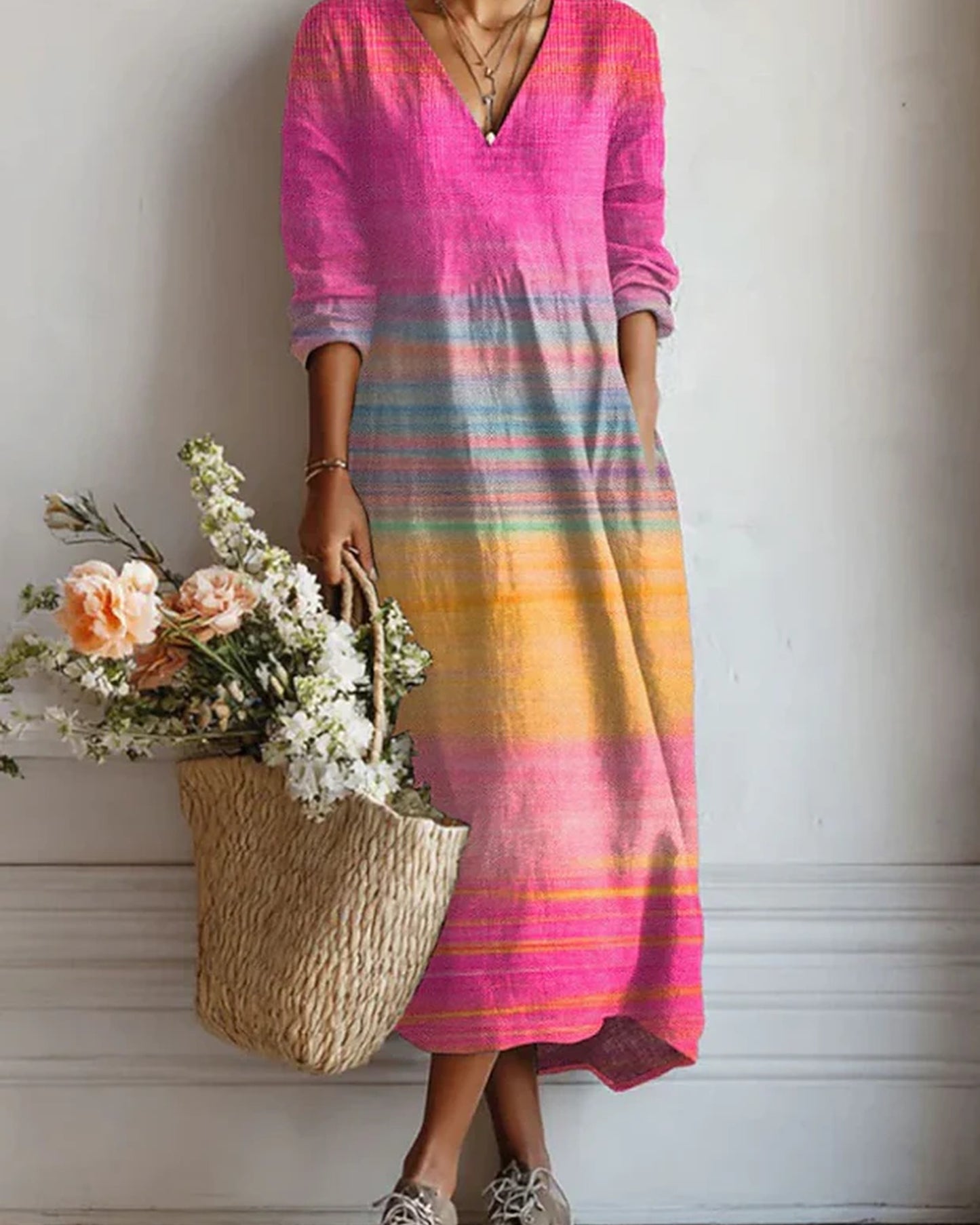 Adolphine Dame Midi Kjole | Blomsterprint | V-Hals med Knapper