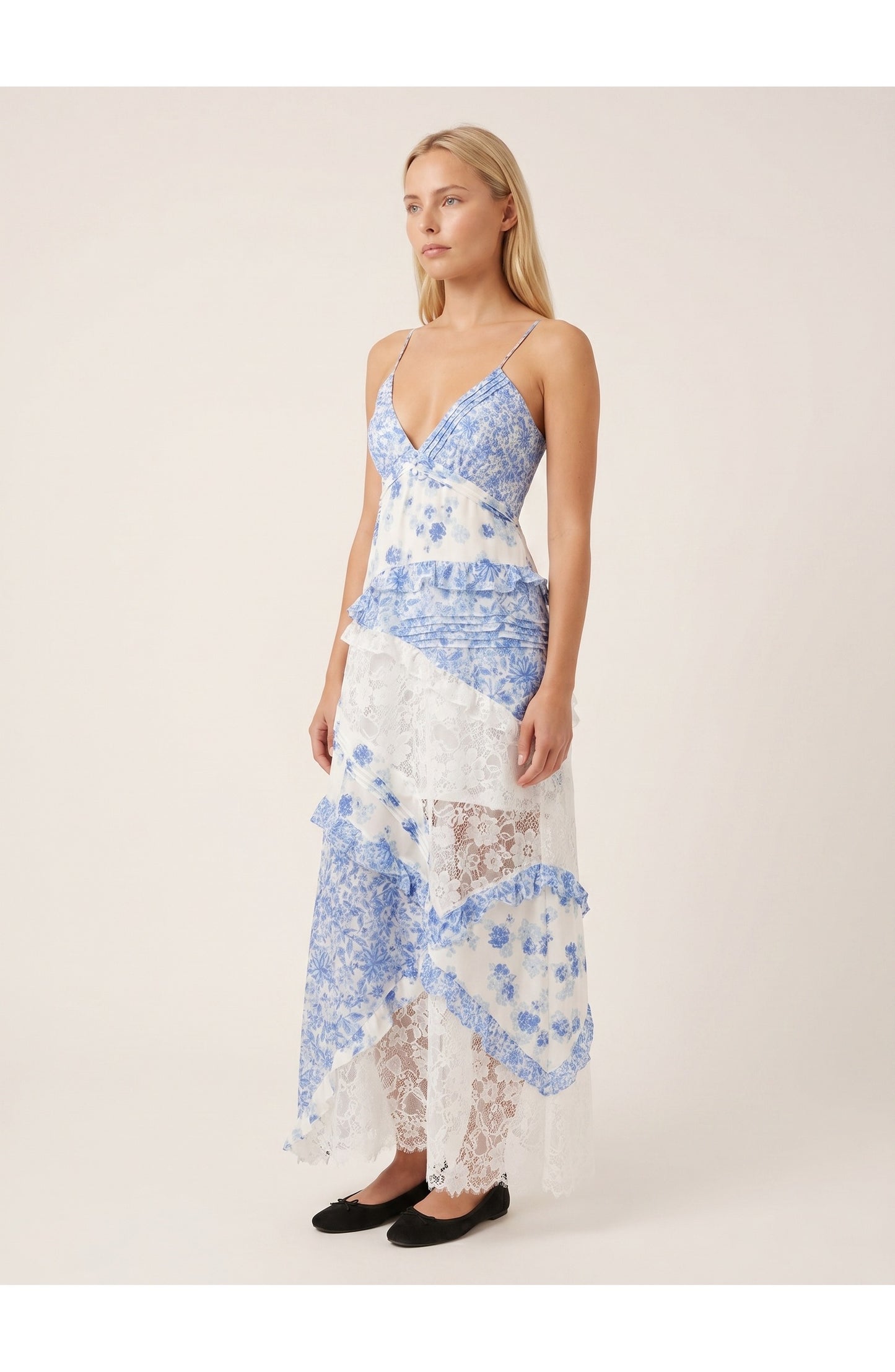 Joanna Dames Maxi Jurk | Blauwe Bloemenprint | Witte Kanten Details