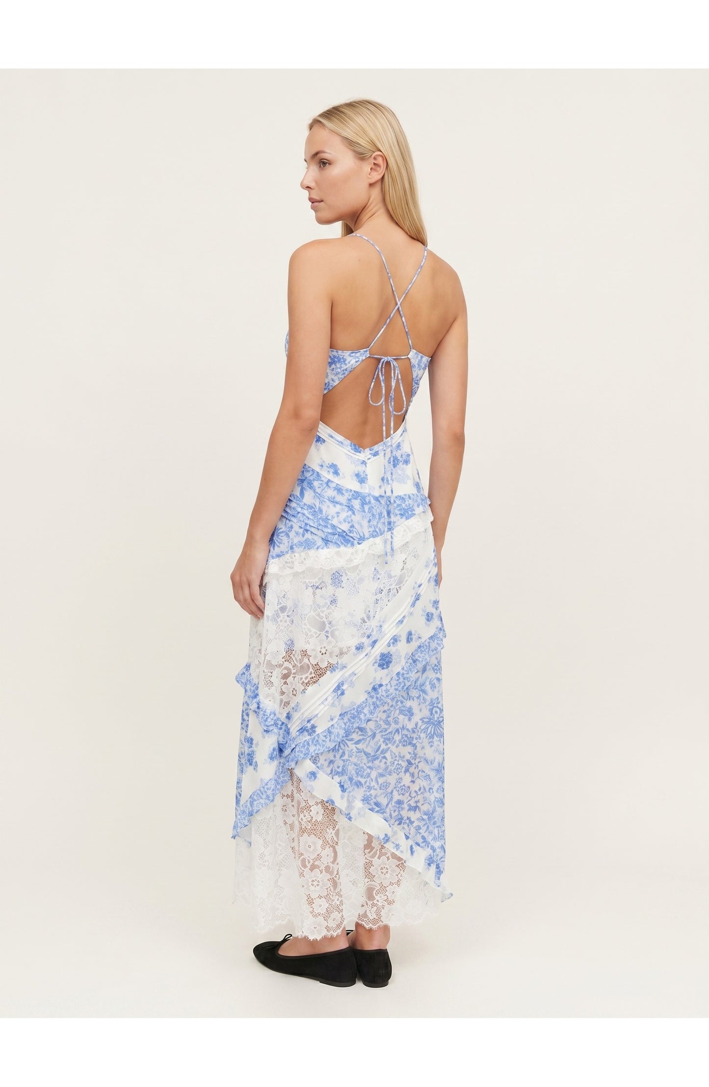 Joanna Dames Maxi Jurk | Blauwe Bloemenprint | Witte Kanten Details