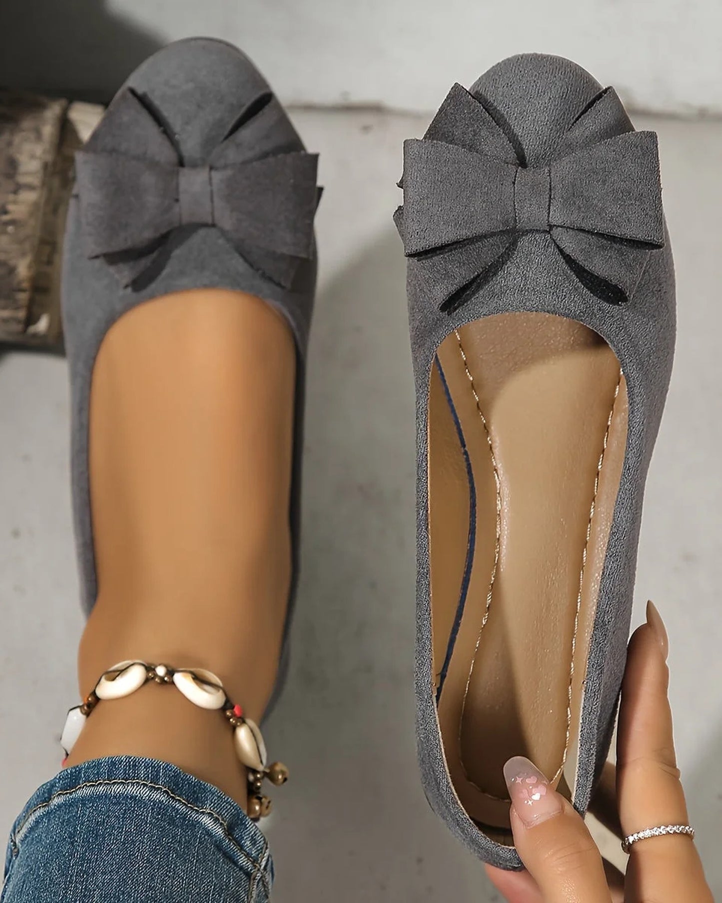 Anna Women's Shoes | Bow-detail | Closed Toe