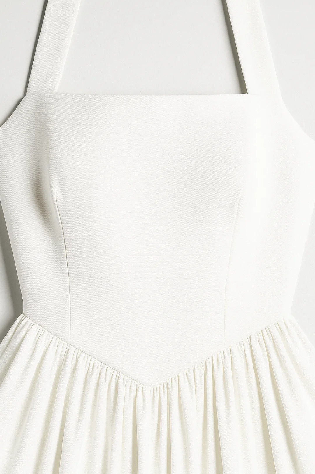 Helle Halterjurk Zomer – Vintage Midi Silhouet met Wijd Uitlopende Rok 3