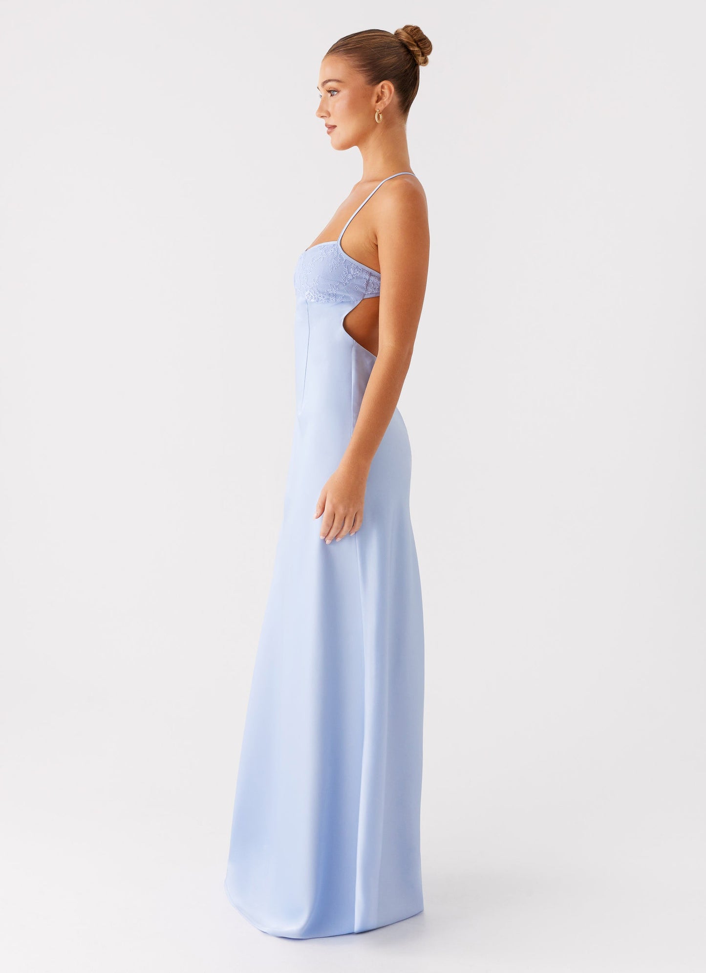 Isalie Maxi-jurk | Open Rug en Vloeiende Elegantie 8