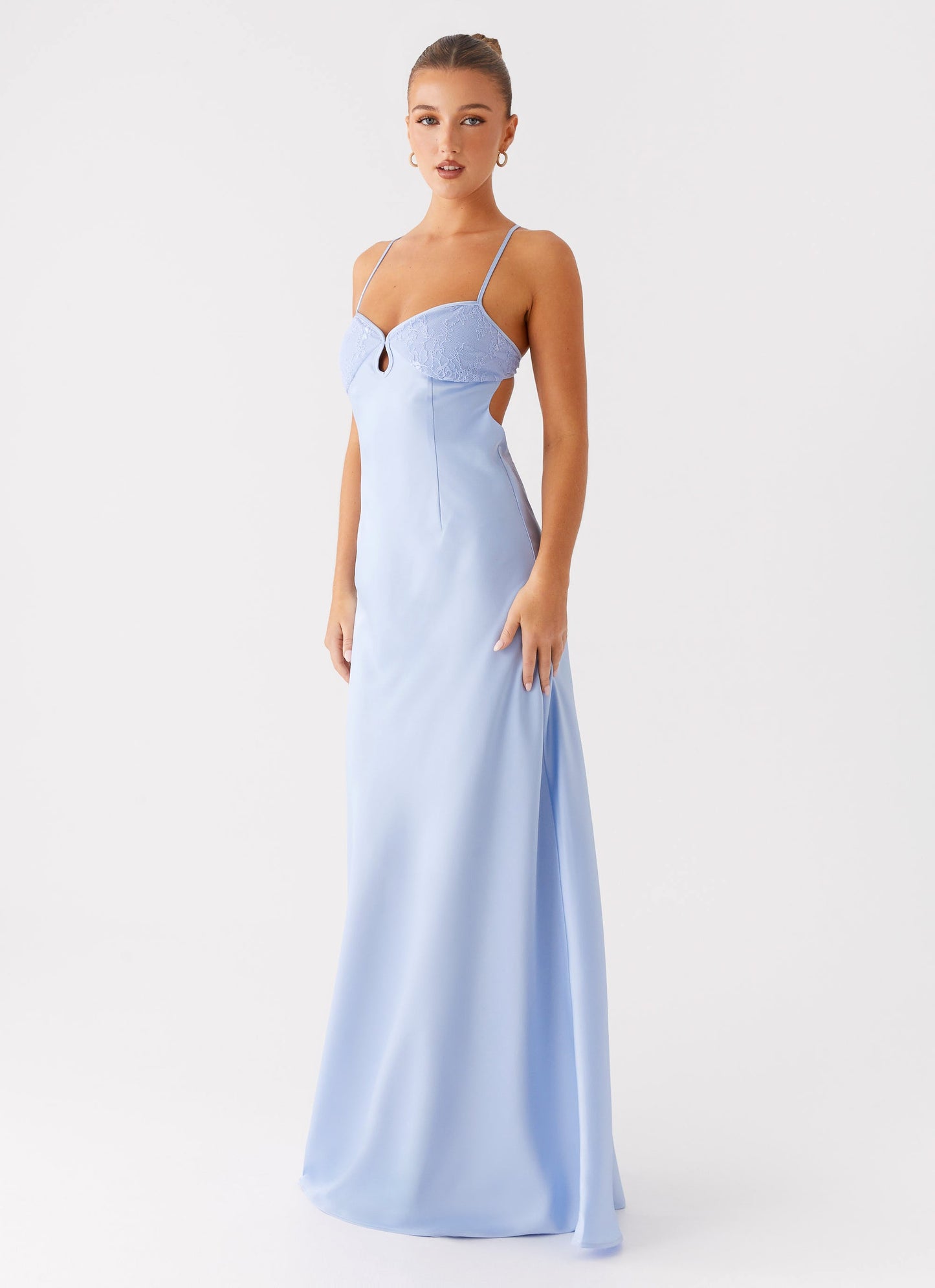 Isalie Maxi-jurk | Open Rug en Vloeiende Elegantie 12