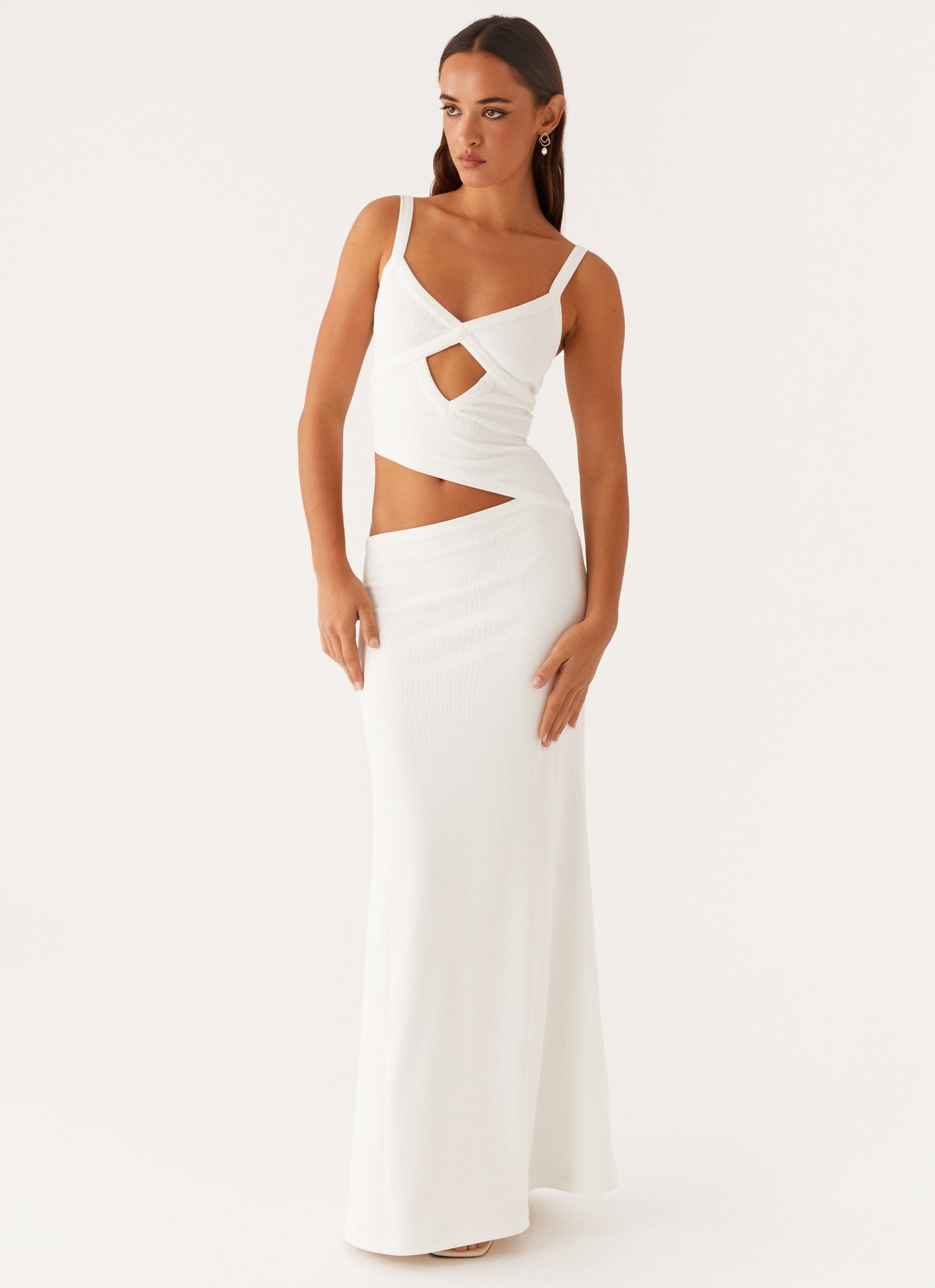 Jocelyn Maxi Jurk | Open Rug en Strikdetail met Elegante Flair 8
