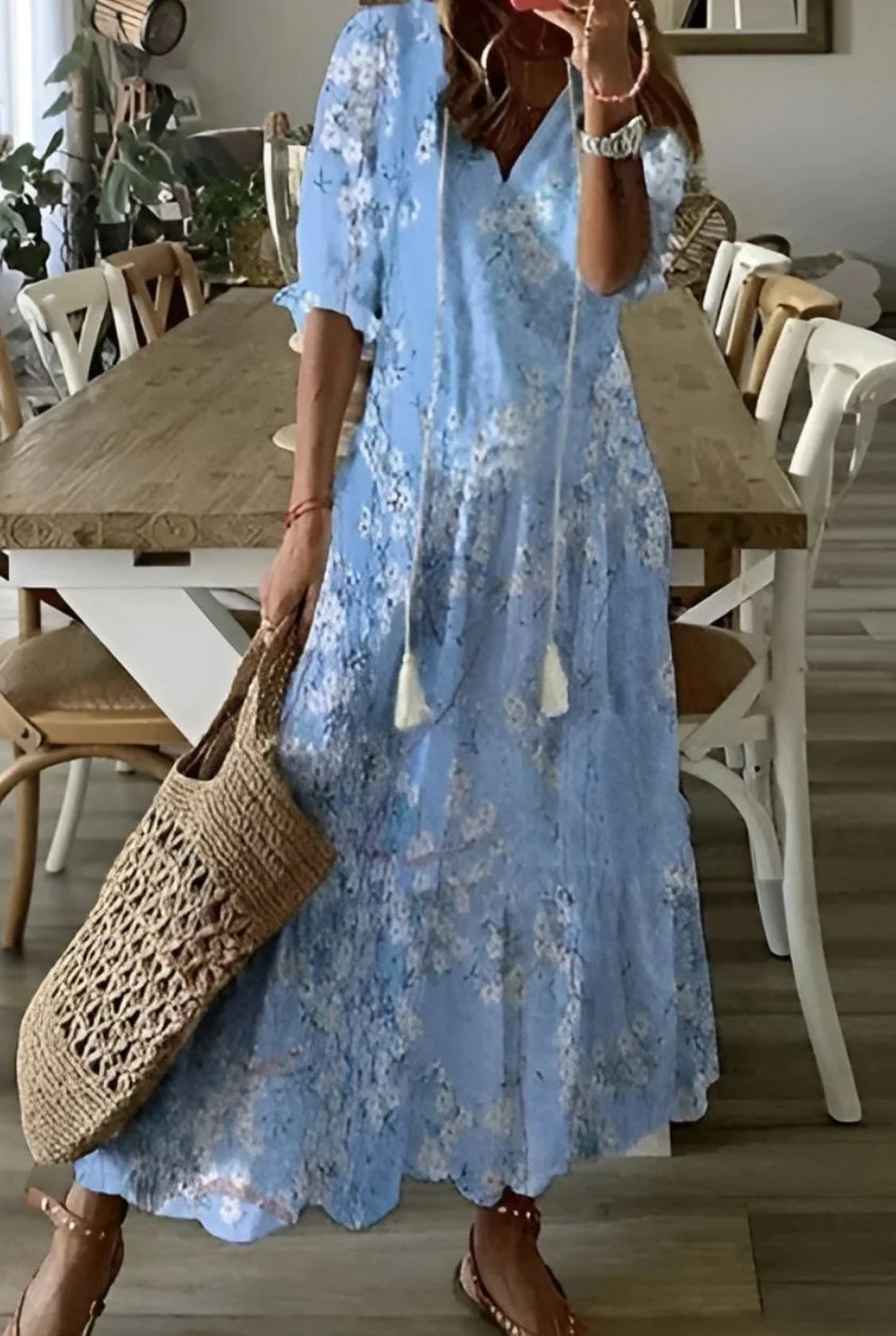 Brunehaut Dames Midi Jurk | V-Hals | Kwastjes Detail