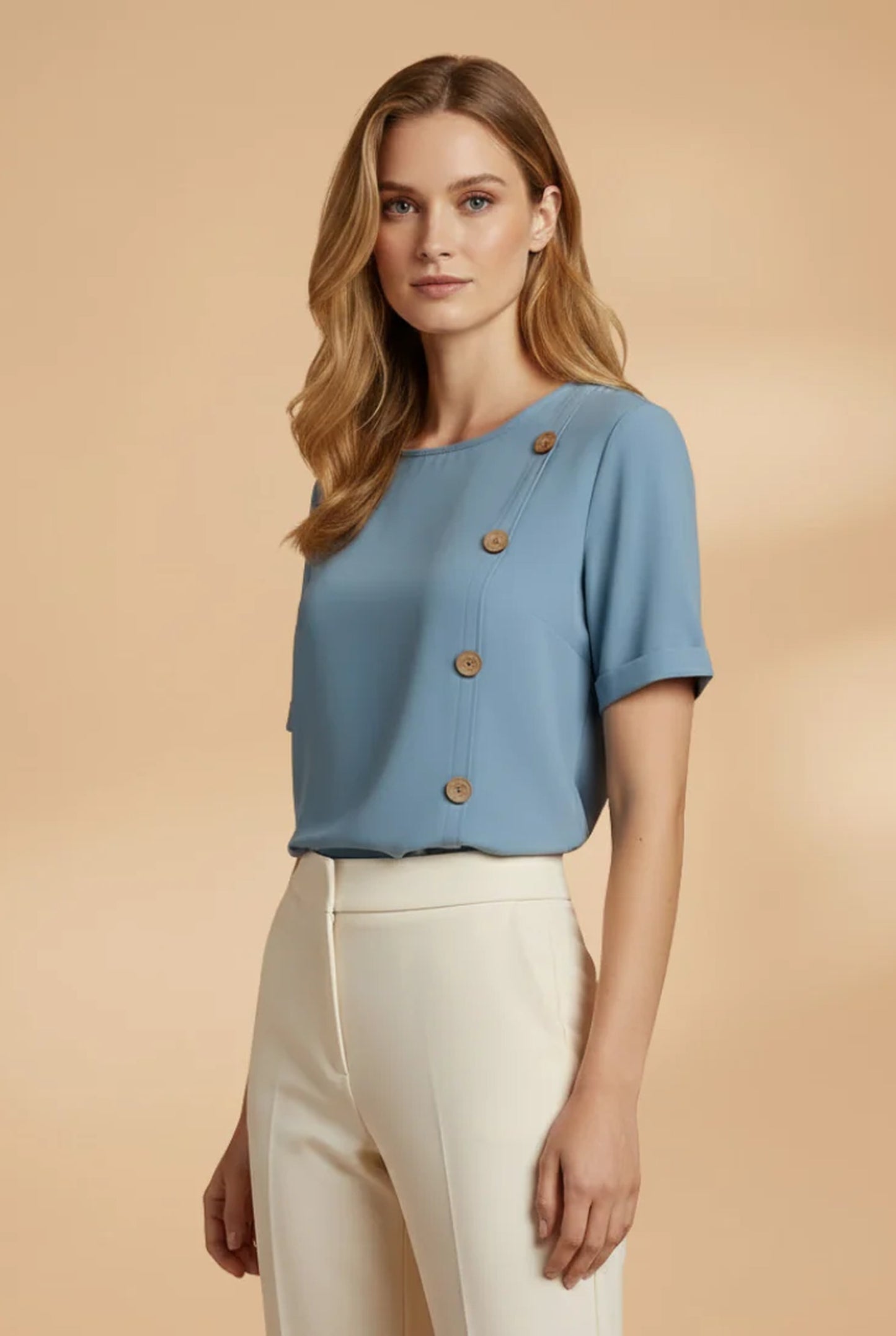 Elisa Dames T-Shirt | Decoratieve Knopenrij | Korte Mouwen