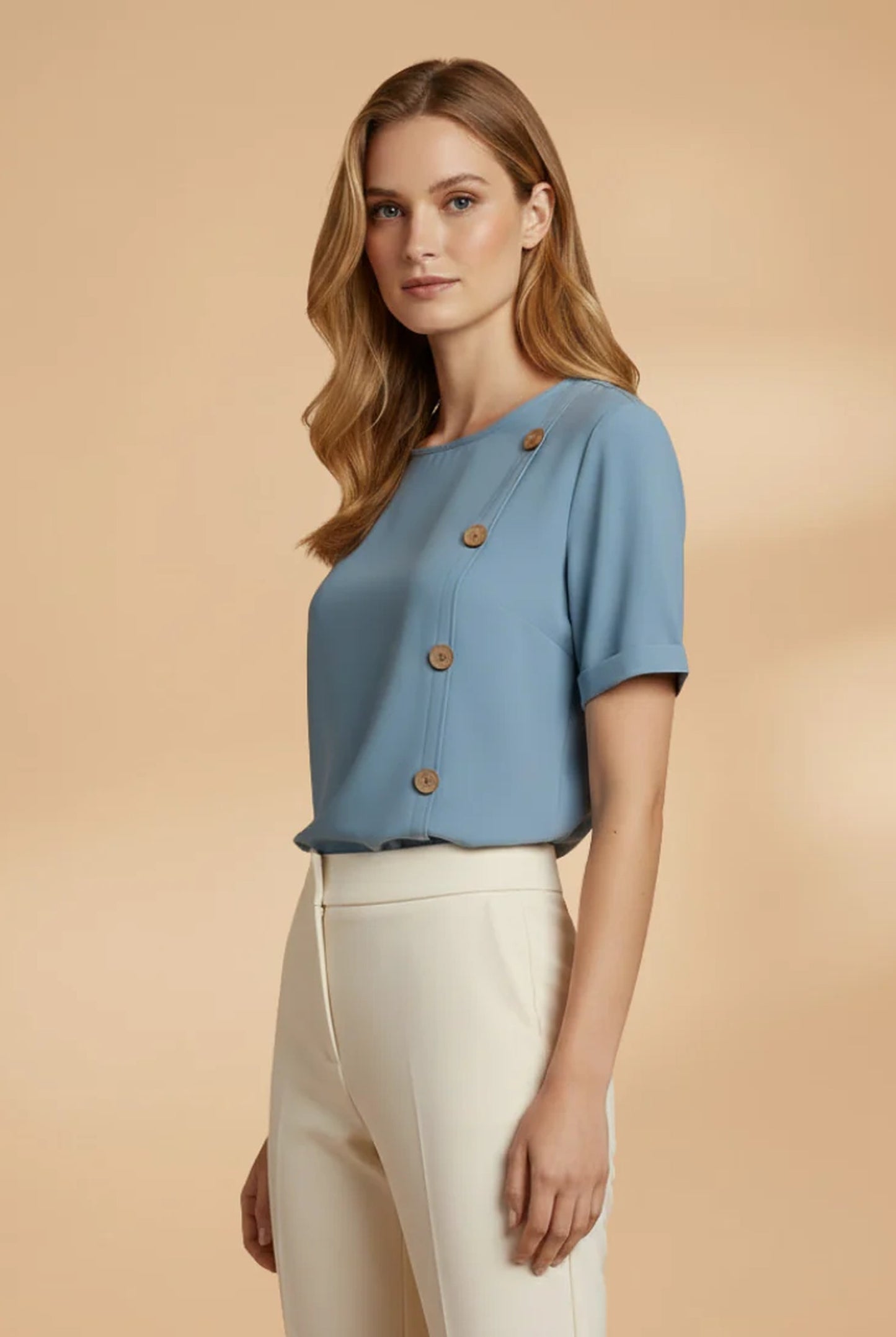 Elisa Dames T-Shirt | Decoratieve Knopenrij | Korte Mouwen