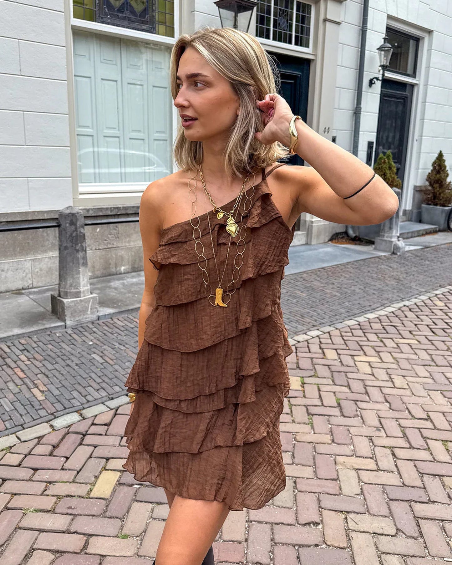 Adalberte Dames Mini Sukienka | Warstwowe Falbany | Bez-ramiączek Linia-dekoltu