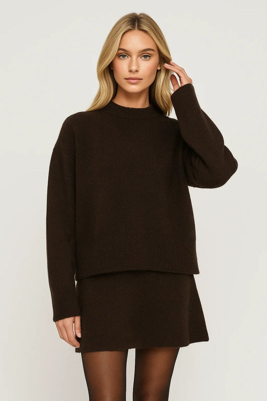 Lucia Dames Set | Losvallend | Minimalistisch | Gebreide Trui en Rok 0