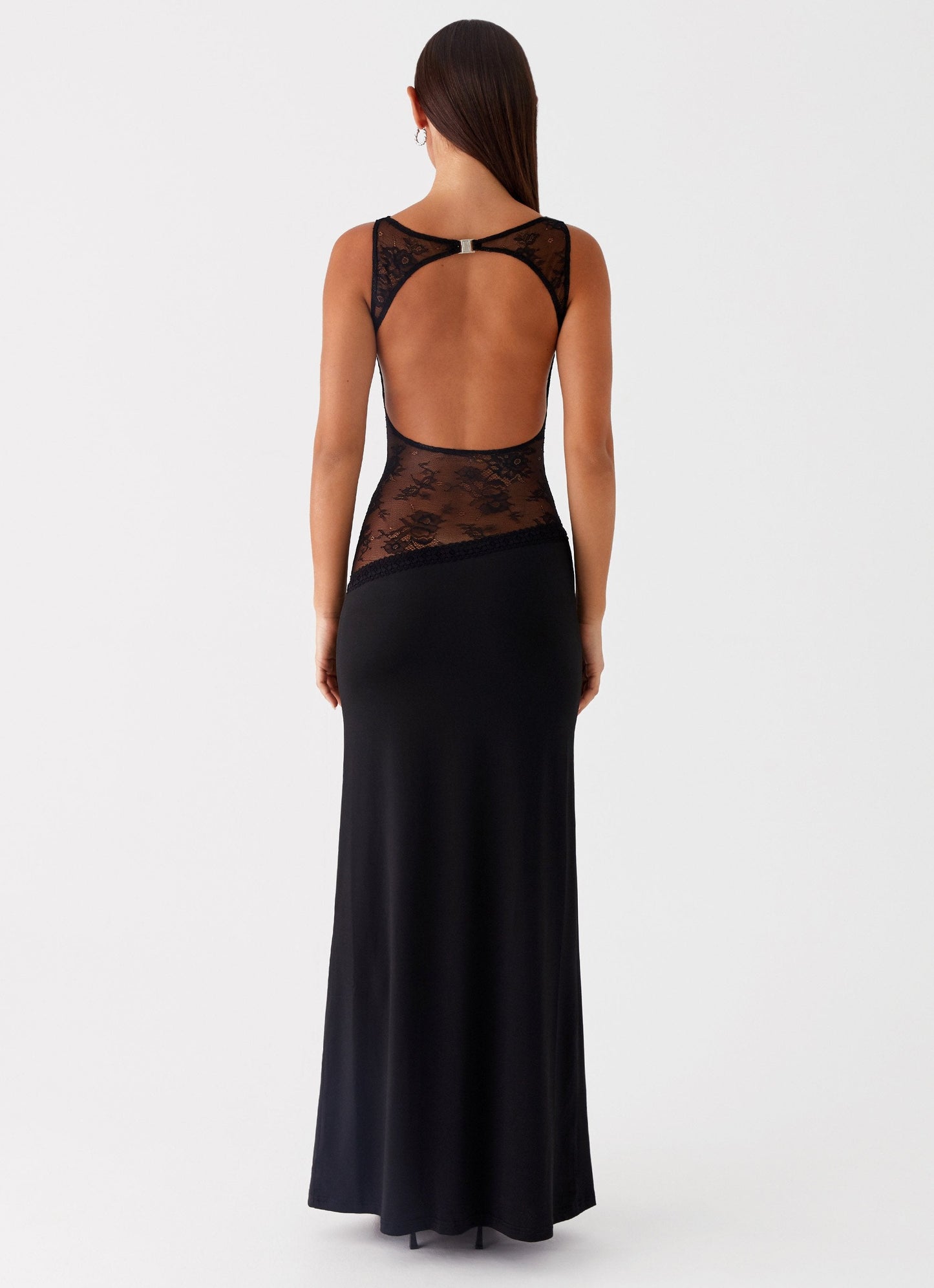 Noelia Zwarte Lange Jurk | Elegante Maxi Jurk met Open Rug en Kanten Details 4