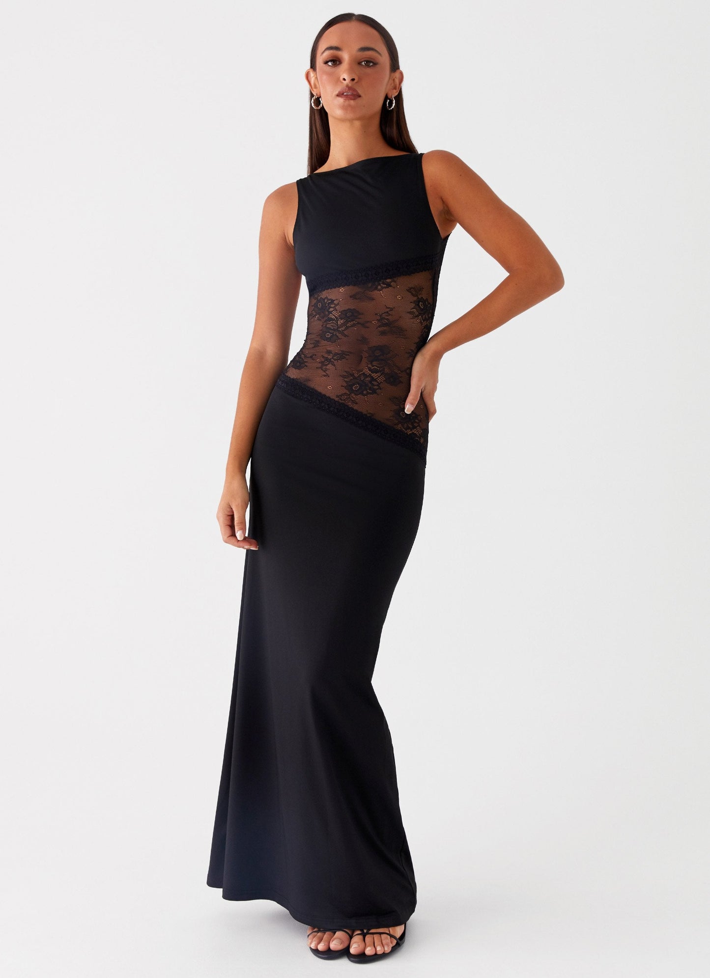 Noelia Zwarte Lange Jurk | Elegante Maxi Jurk met Open Rug en Kanten Details 6