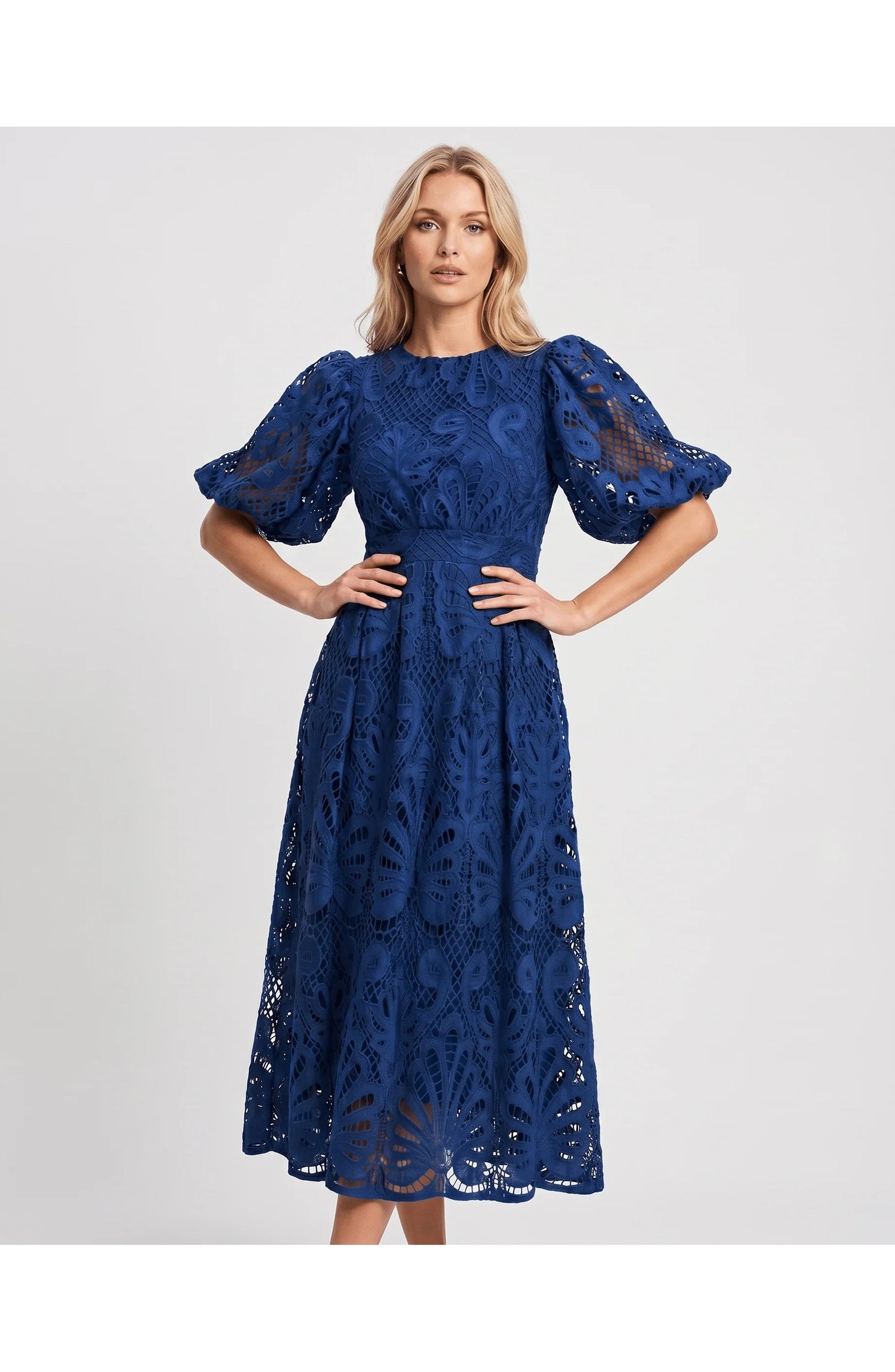 Clarisse Dames Midi Jurk | Pofmouwen | Kantdetail