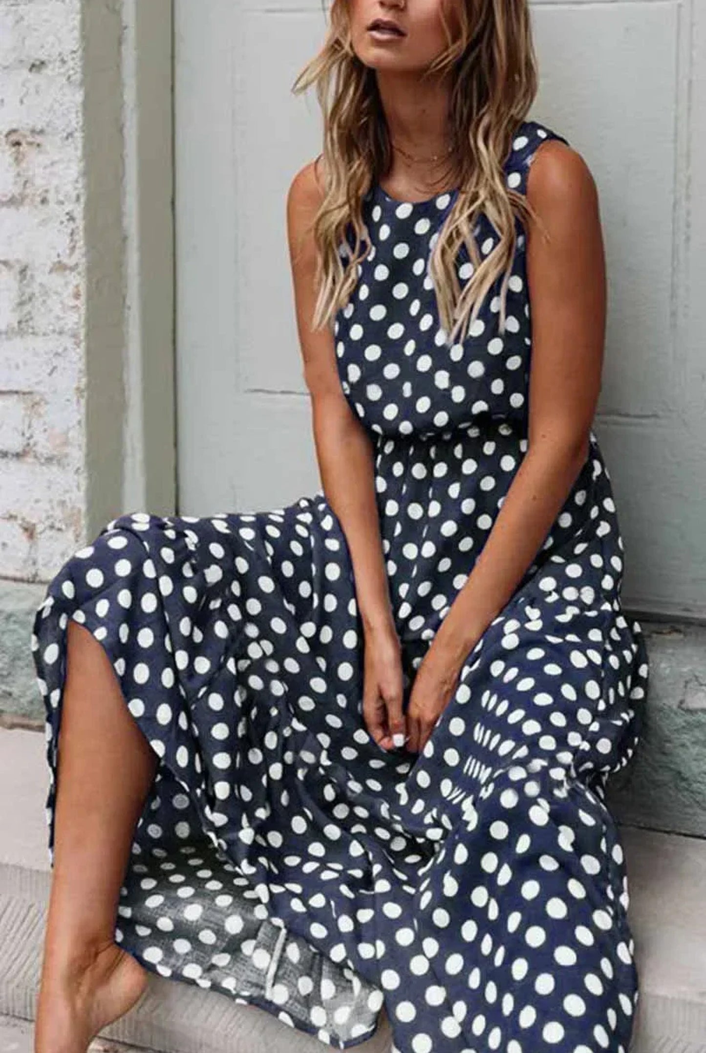 Christelle Dames Midi Jurk | Witte Polkadots | Gelaagde Ruches