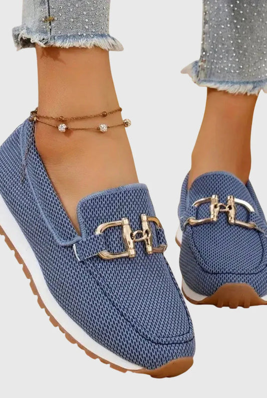 Agata Dames Schoenen | Gesp detail | Loopzool reliëf