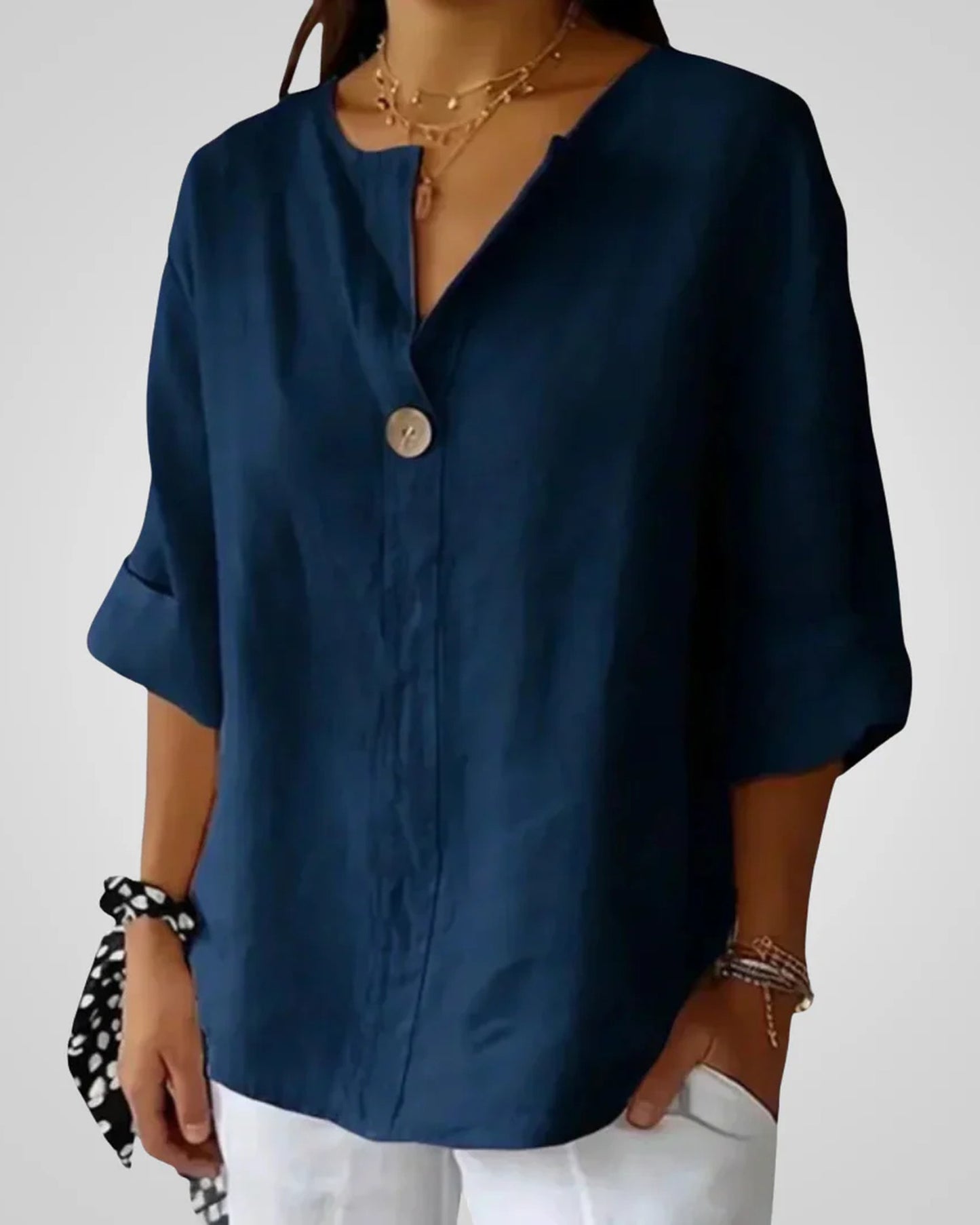 Pernelle-Brunehaut Dames Blouse | V-Hals Knopen | Driekwart Mouwen