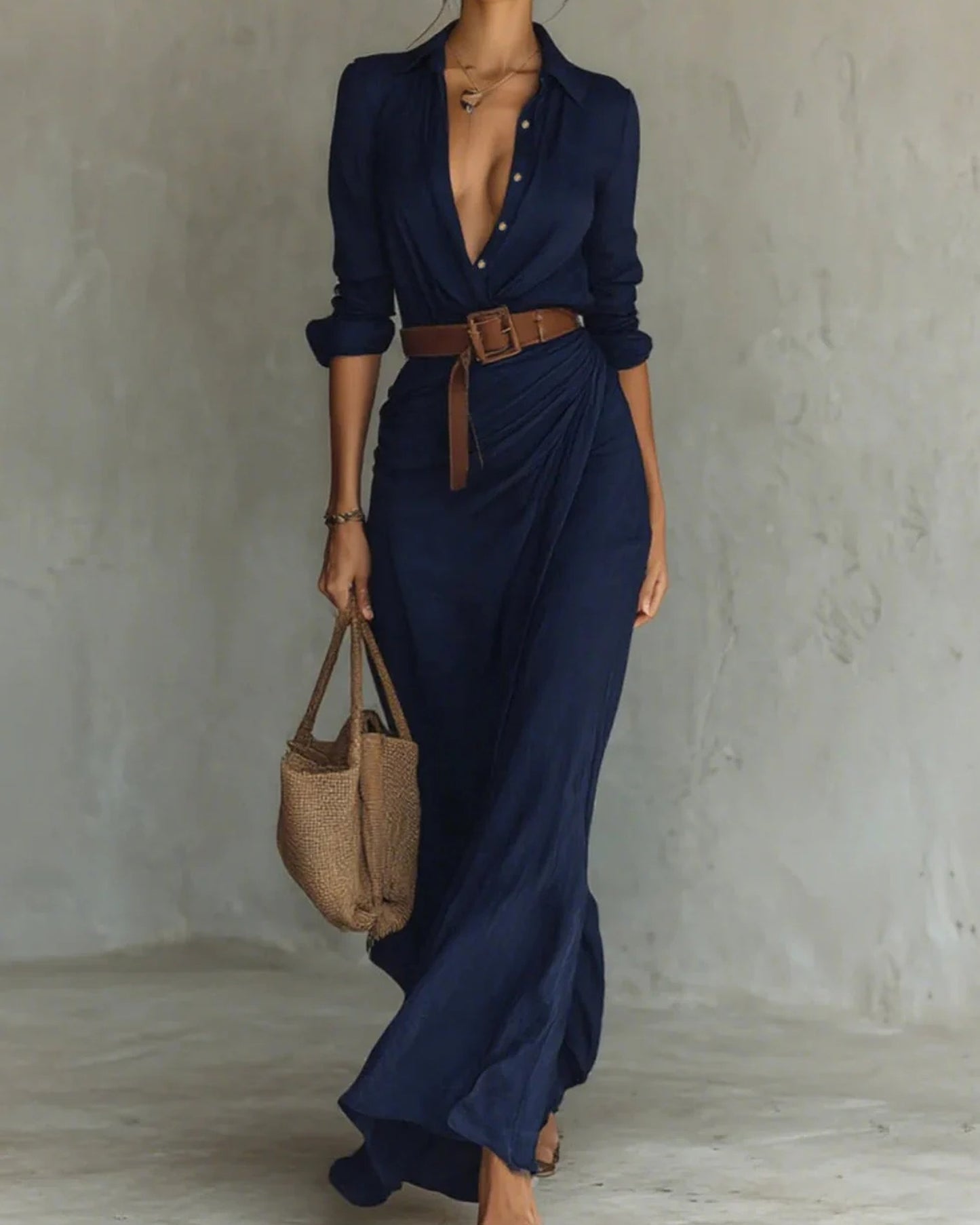 Ève-Léonie Dames Midi Jurk | Diepe V-Hals | Wikkeldetail