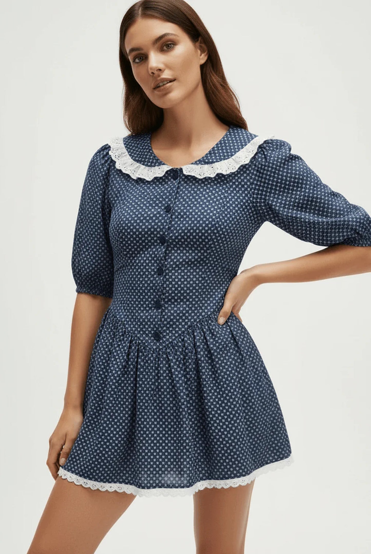 Hiltrude Dames Mini Jurk | Witte Broderie Kraag | Polkadot