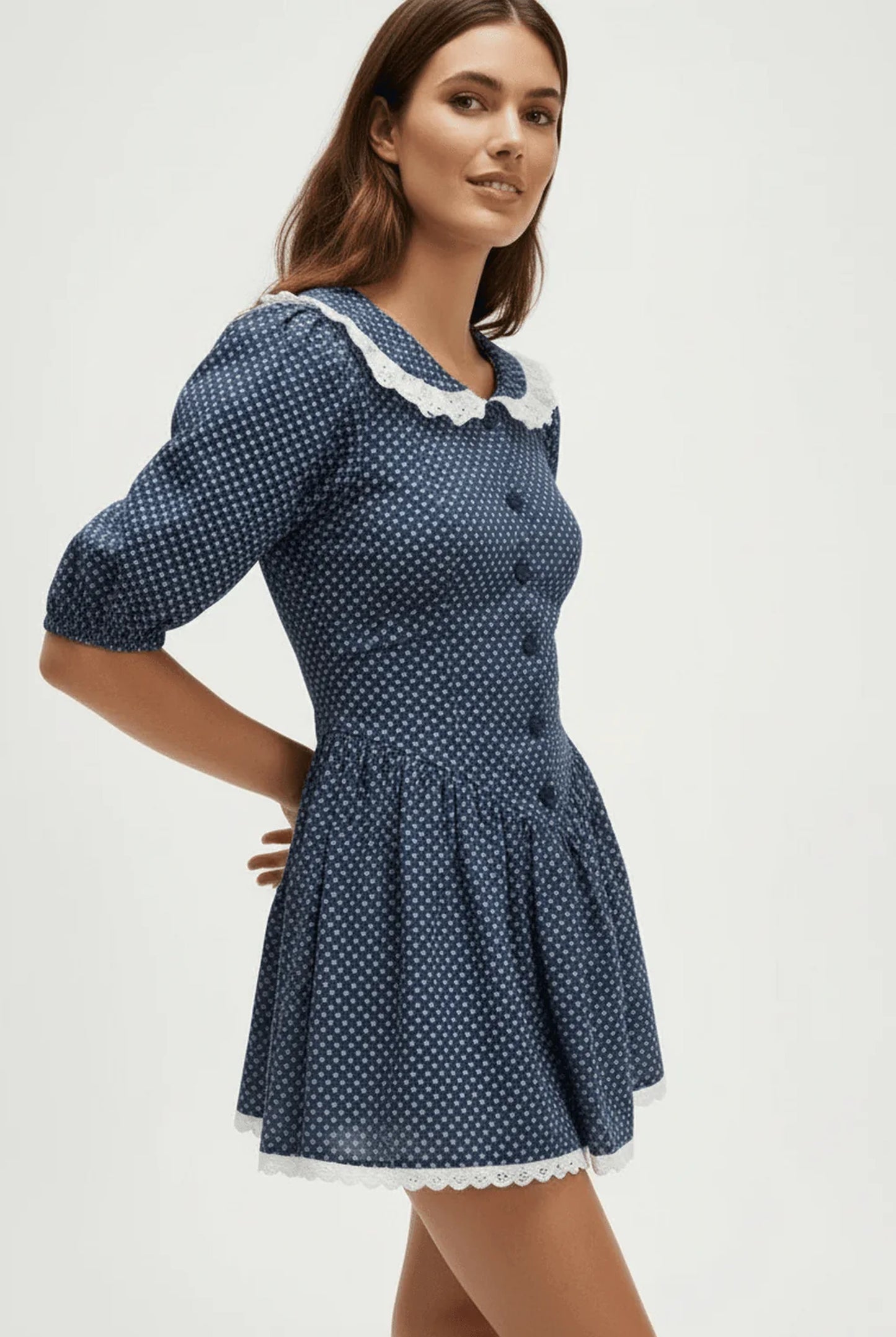 Hiltrude Dames Mini Jurk | Witte Broderie Kraag | Polkadot