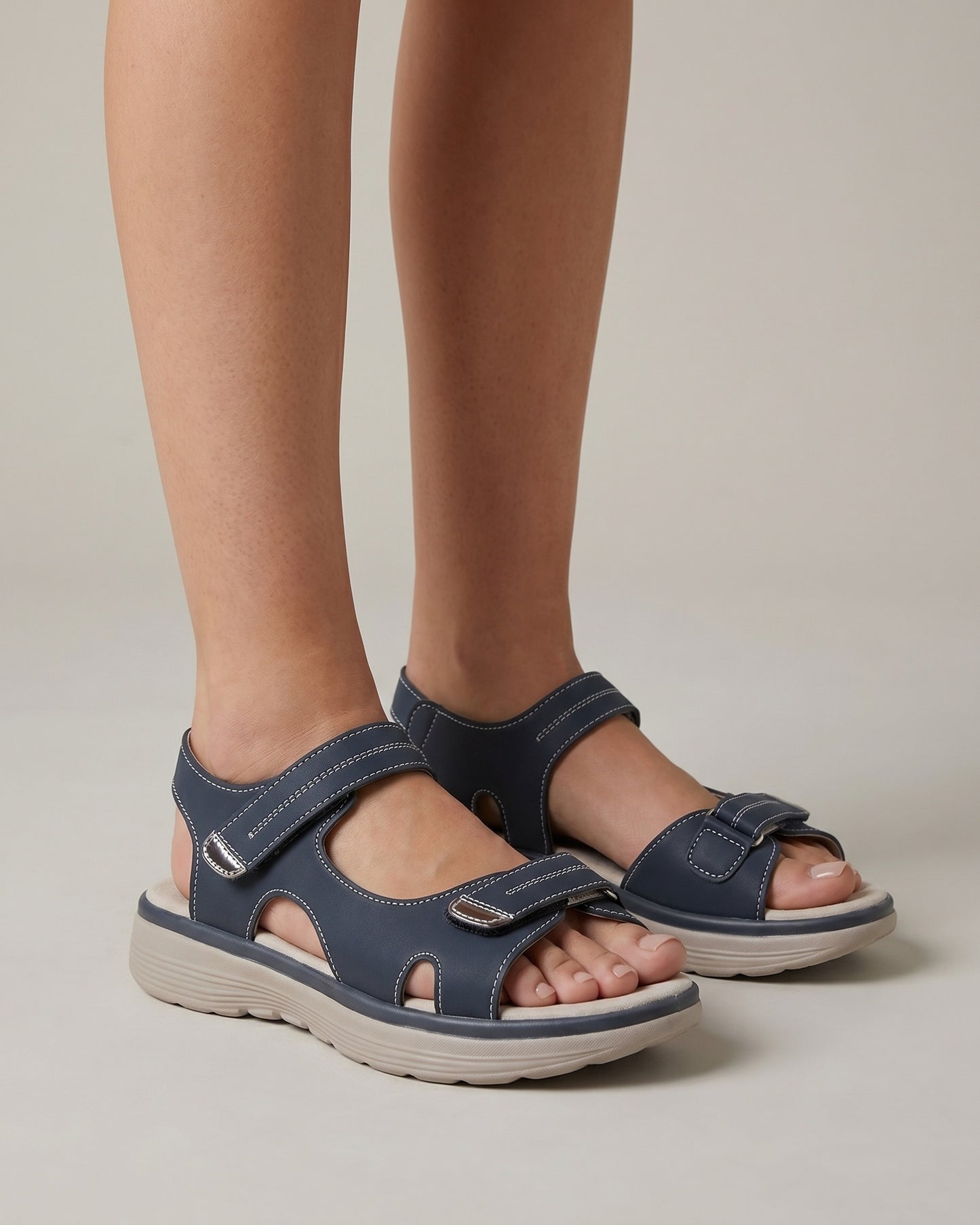 Elvire Dames Sandalen | Klittenband Sluitingen | Contrasterende Stiksels