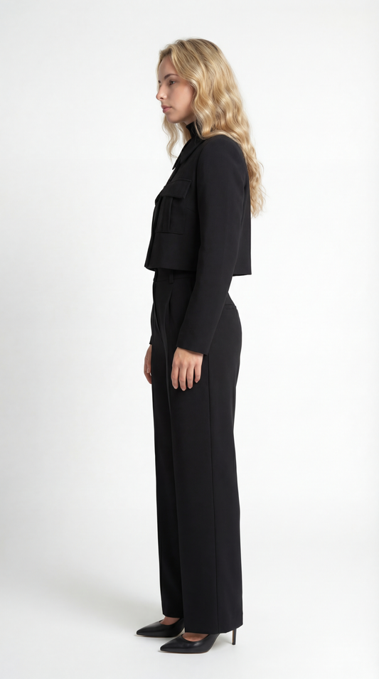 Dames Tailored Set | Cropped Jacket & Straight Leg Broek | Elegante Zwarte Look