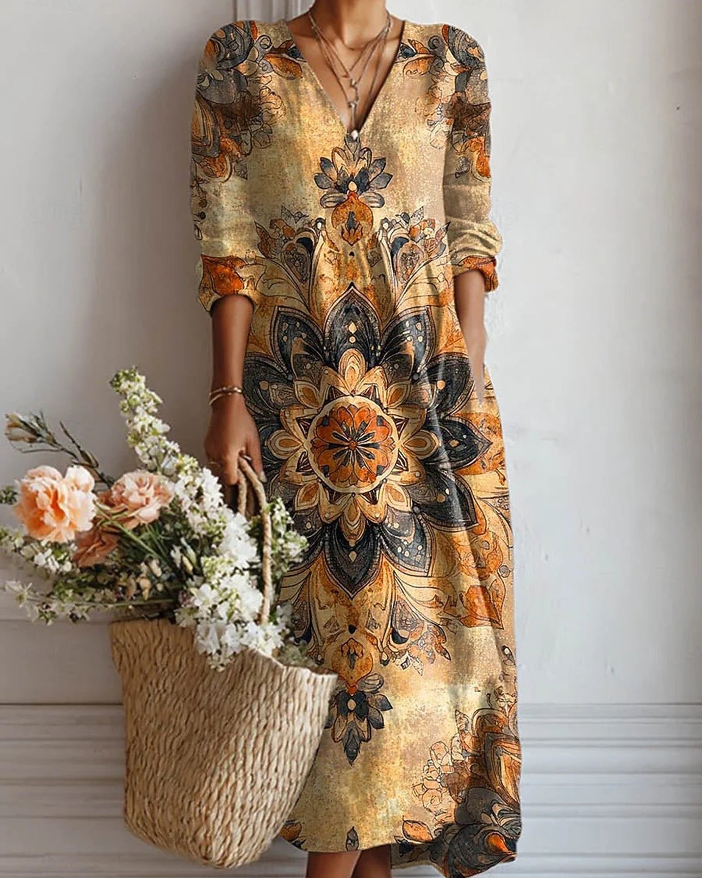 Adolphine Dame Midi Kjole | Blomsterprint | V-Hals med Knapper