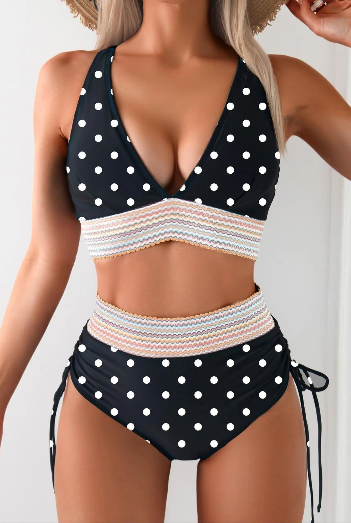 Lucette Dames Badkleding | V-Hals | Zigzag Tailleband