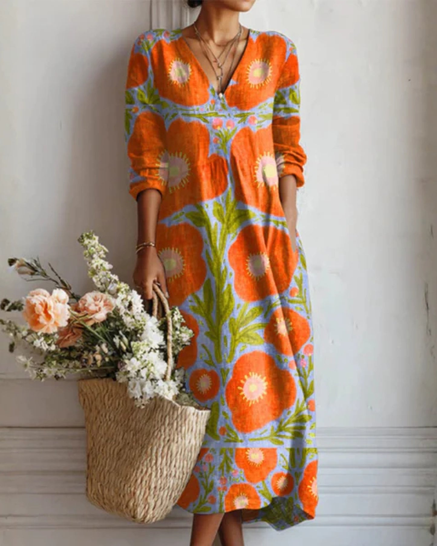 Adolphine Dame Midi Kjole | Blomsterprint | V-Hals med Knapper