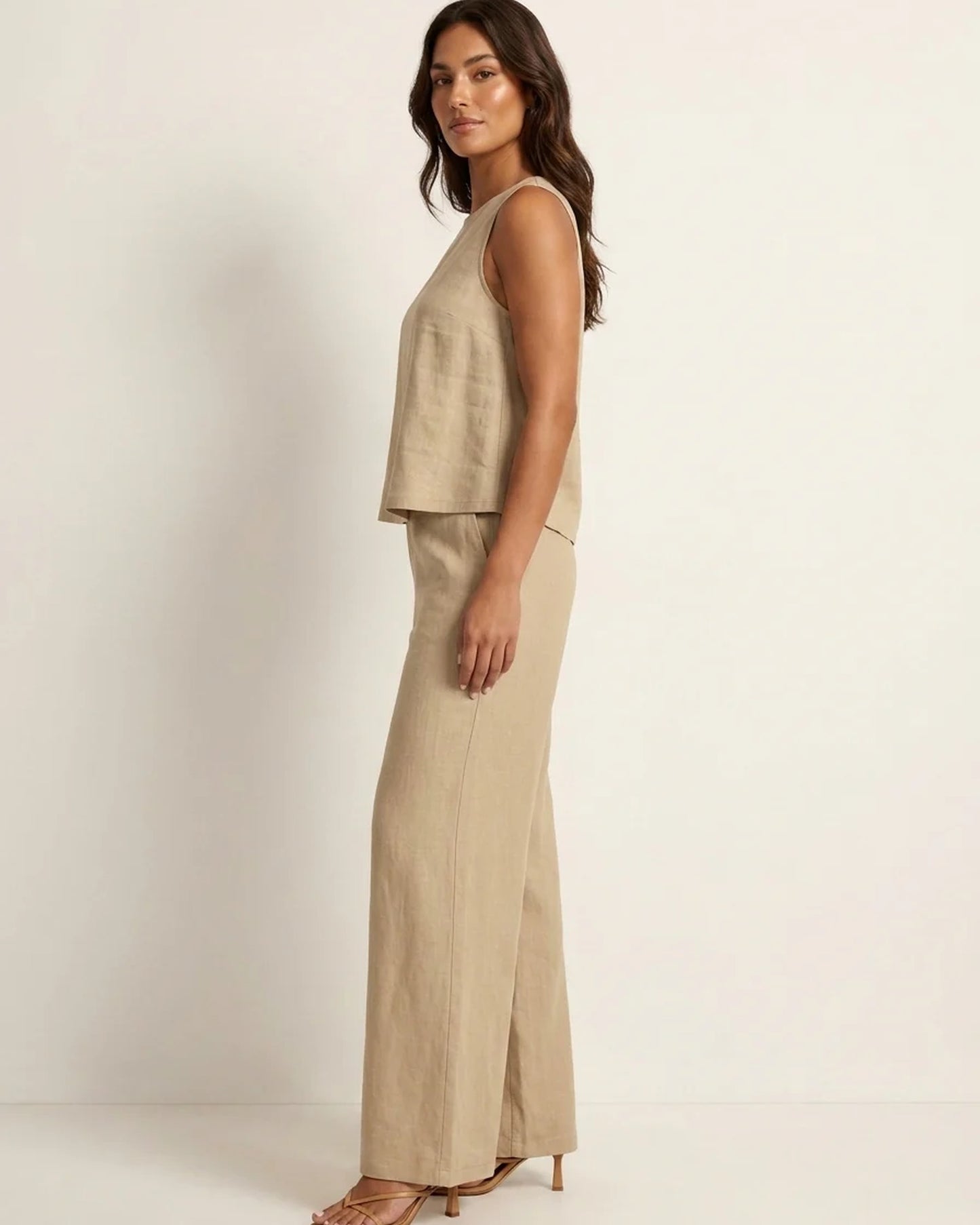 Anatolie Women's Top | Sleeveless | Straight Neckline