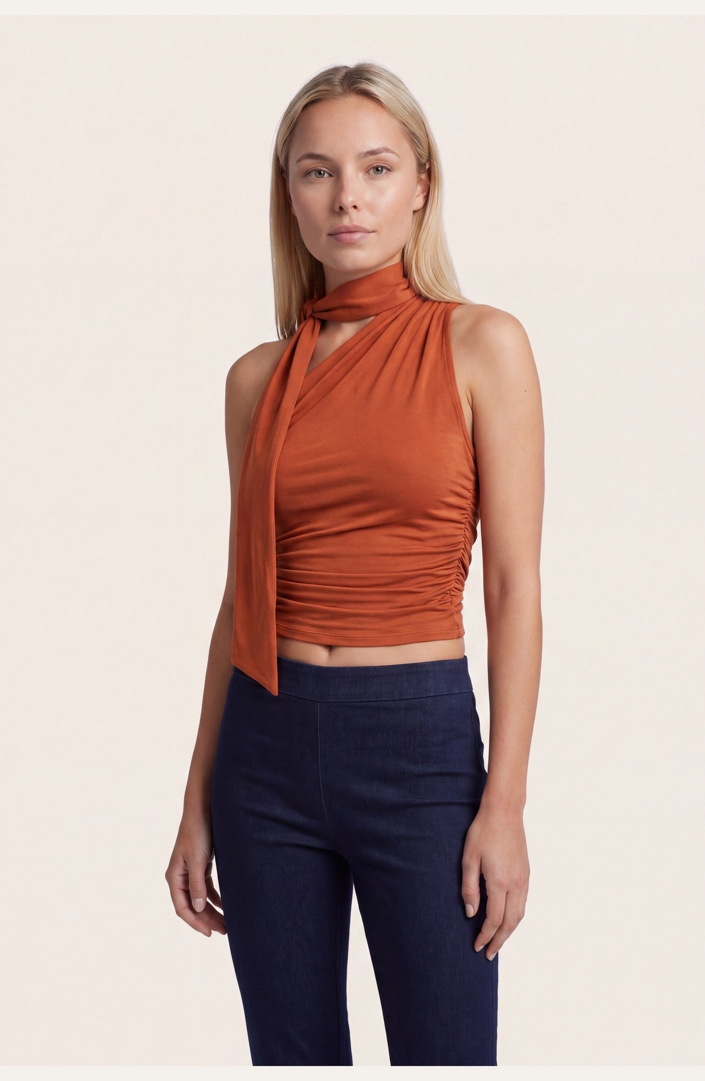 Dames Oranje Top | Halterneck | Ruches