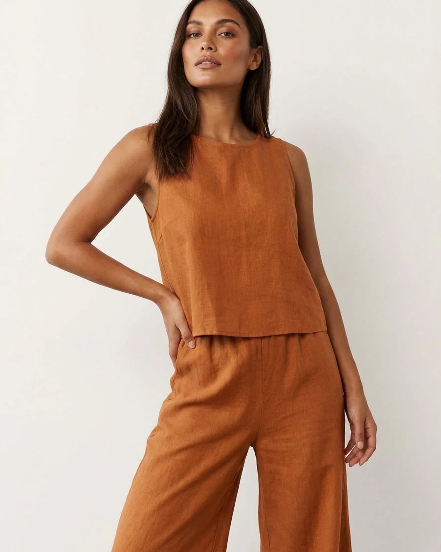 Anatolie Women's Top | Sleeveless | Straight Neckline
