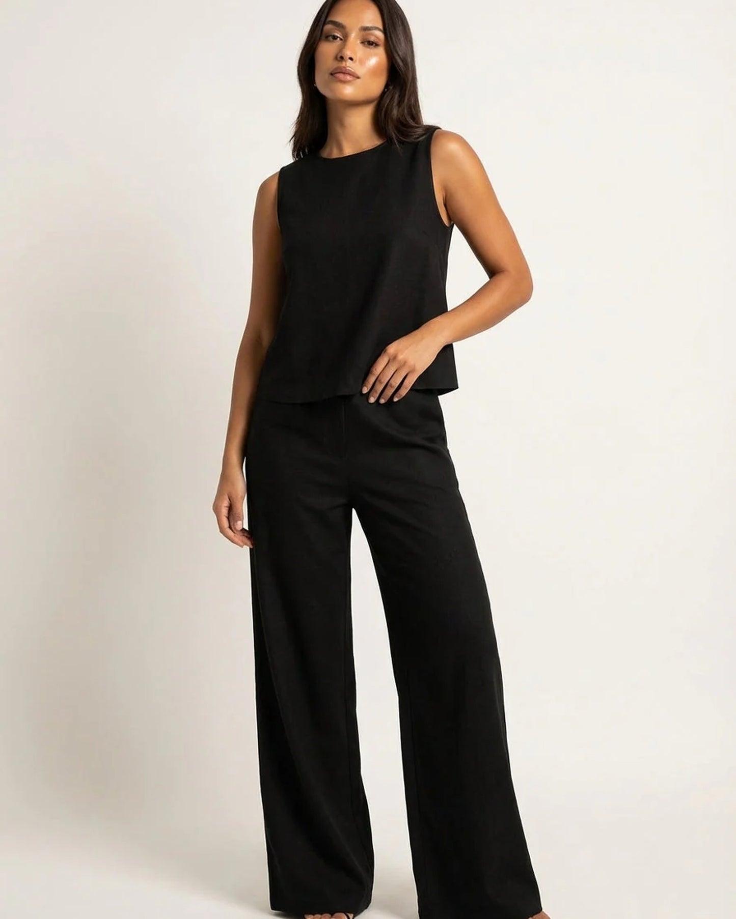 Anatolie Women's Top | Sleeveless | Straight Neckline
