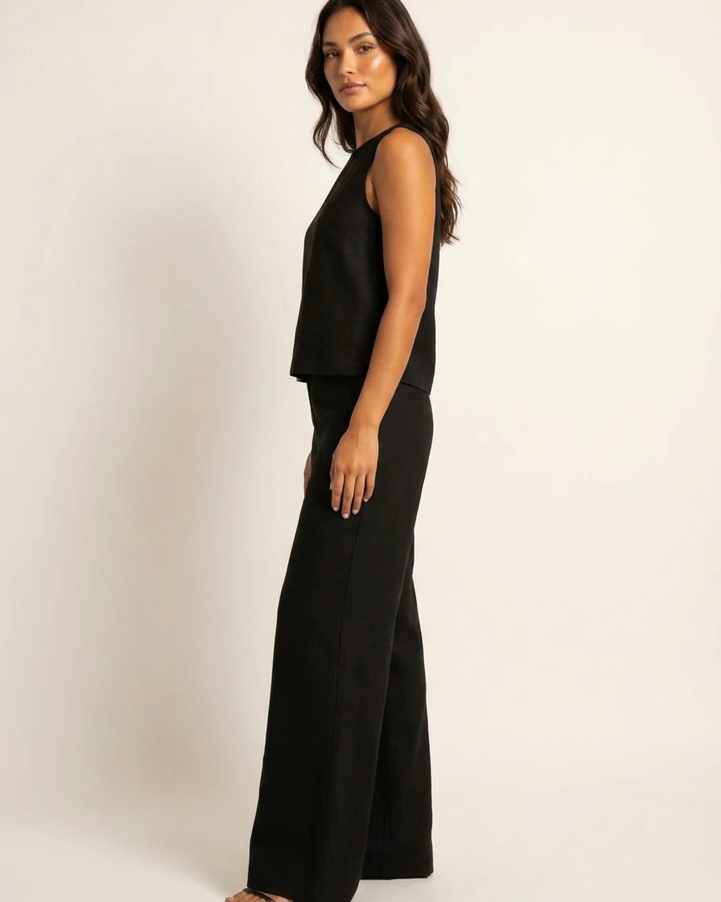 Anatolie Women's Top | Sleeveless | Straight Neckline